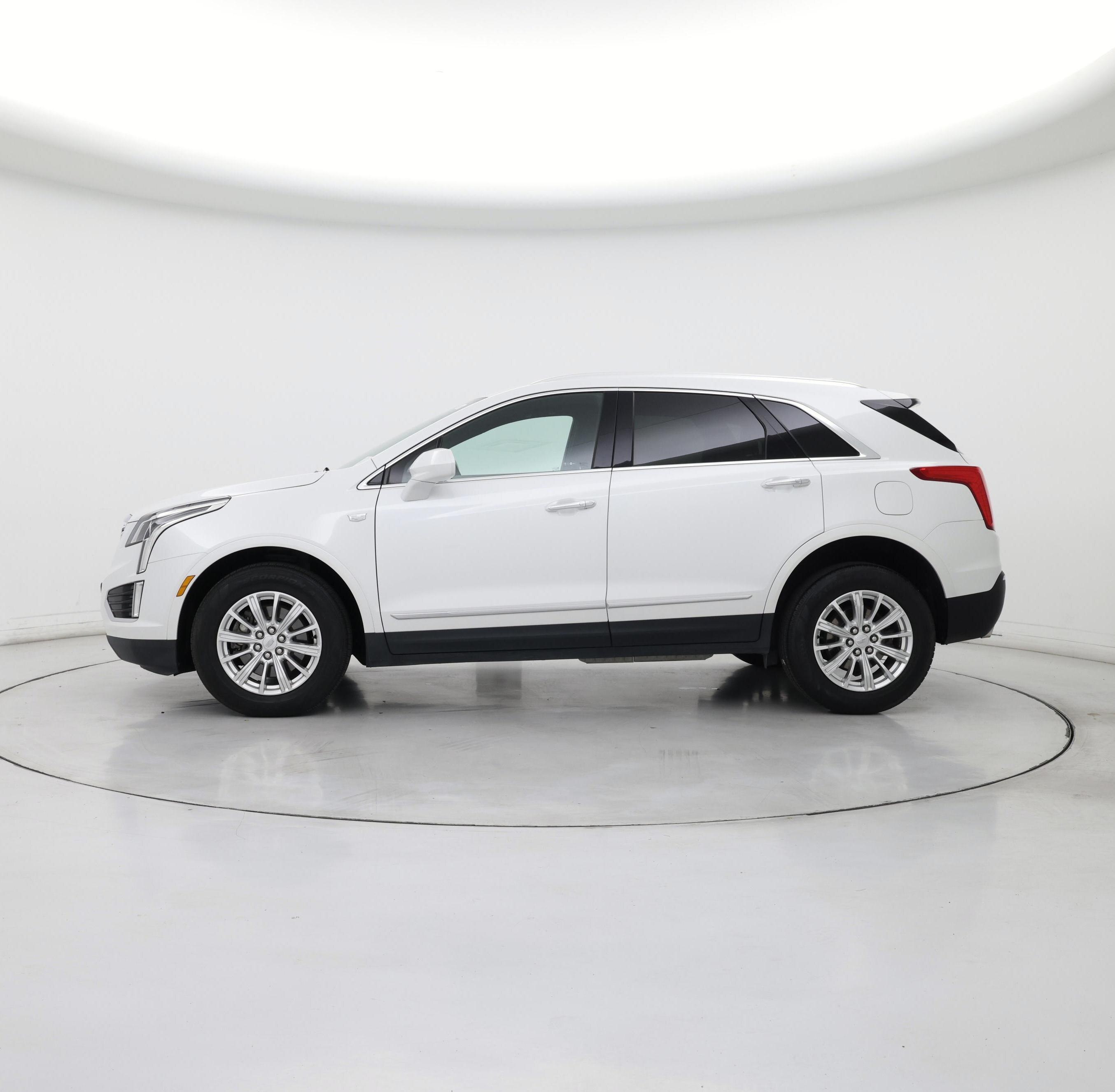 Thumbnail: 2018 Cadillac XT5 - 3