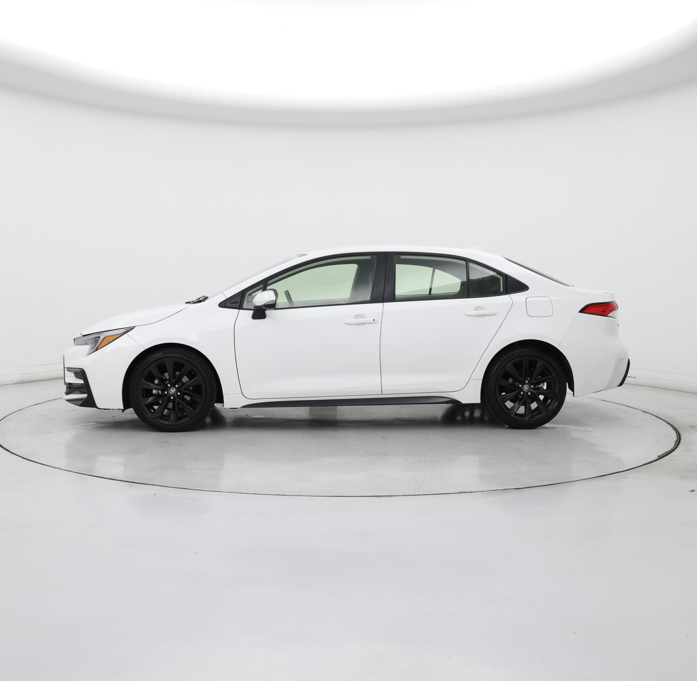 Thumbnail: 2024 Toyota Corolla - 3