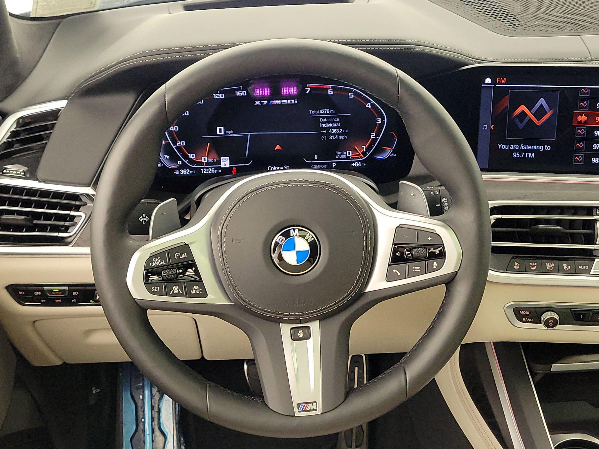 Thumbnail: 2022 BMW X7 - 10