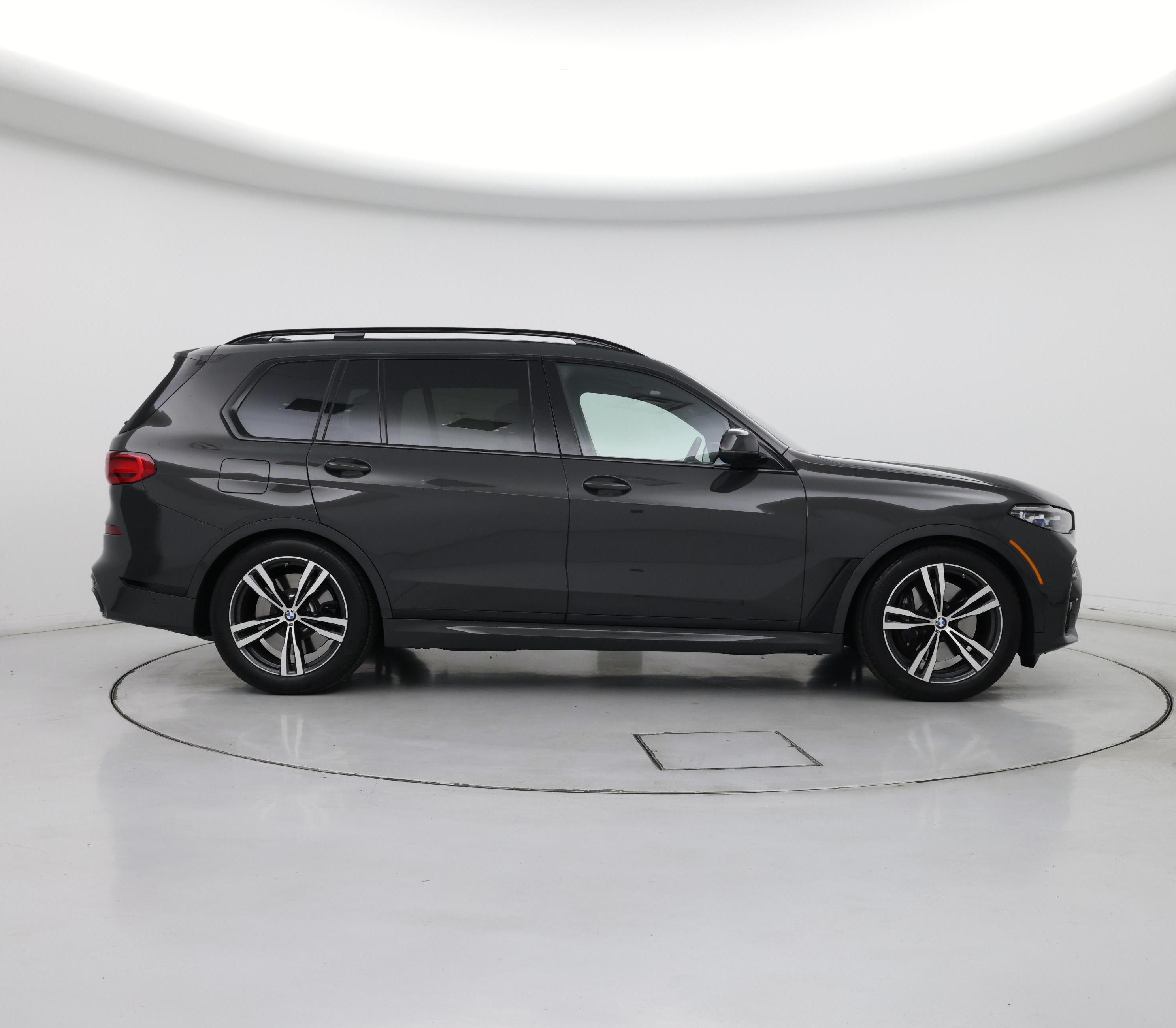 Thumbnail: 2022 BMW X7 - 7