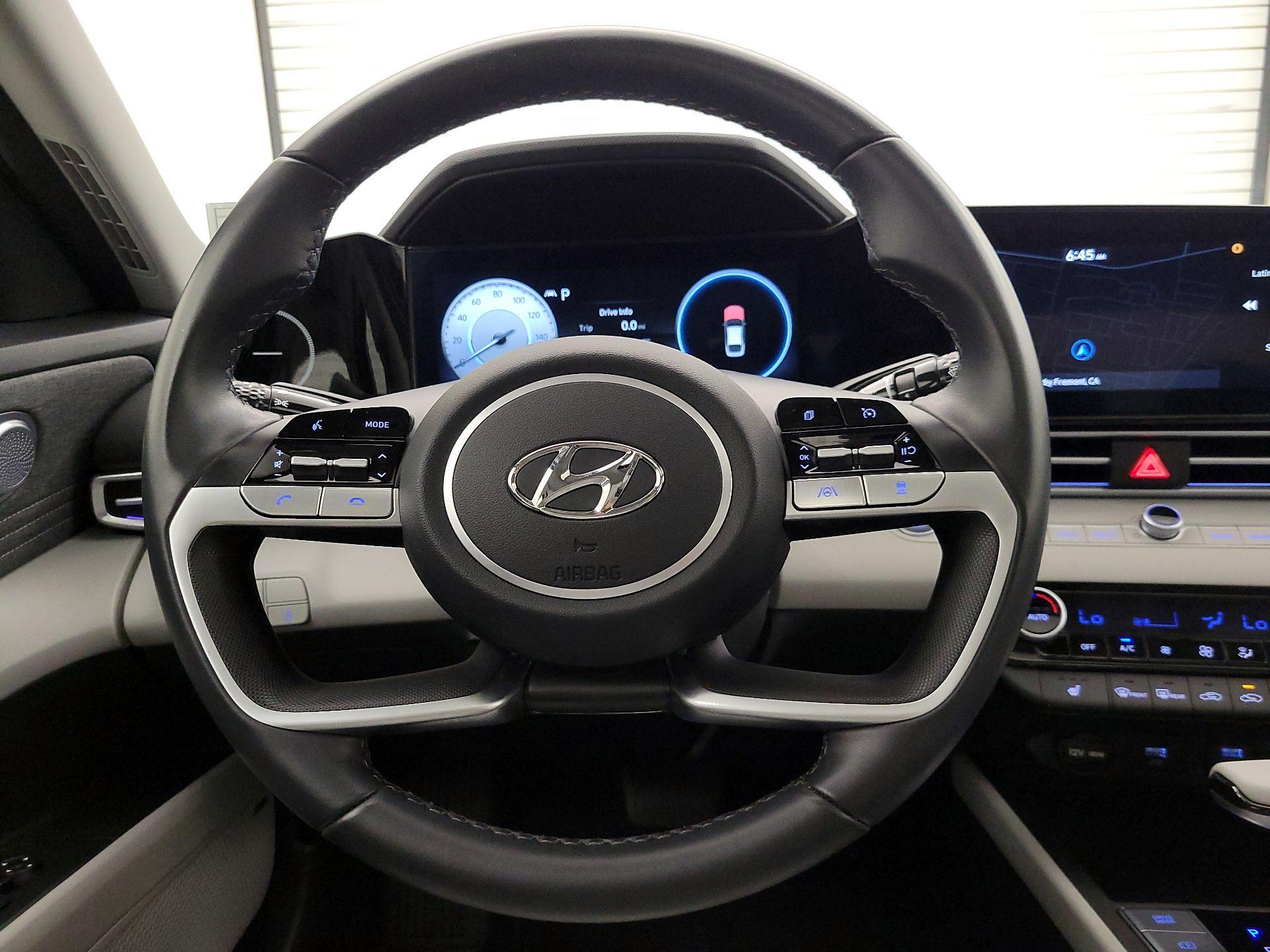 Thumbnail: 2023 Hyundai Elantra - 10
