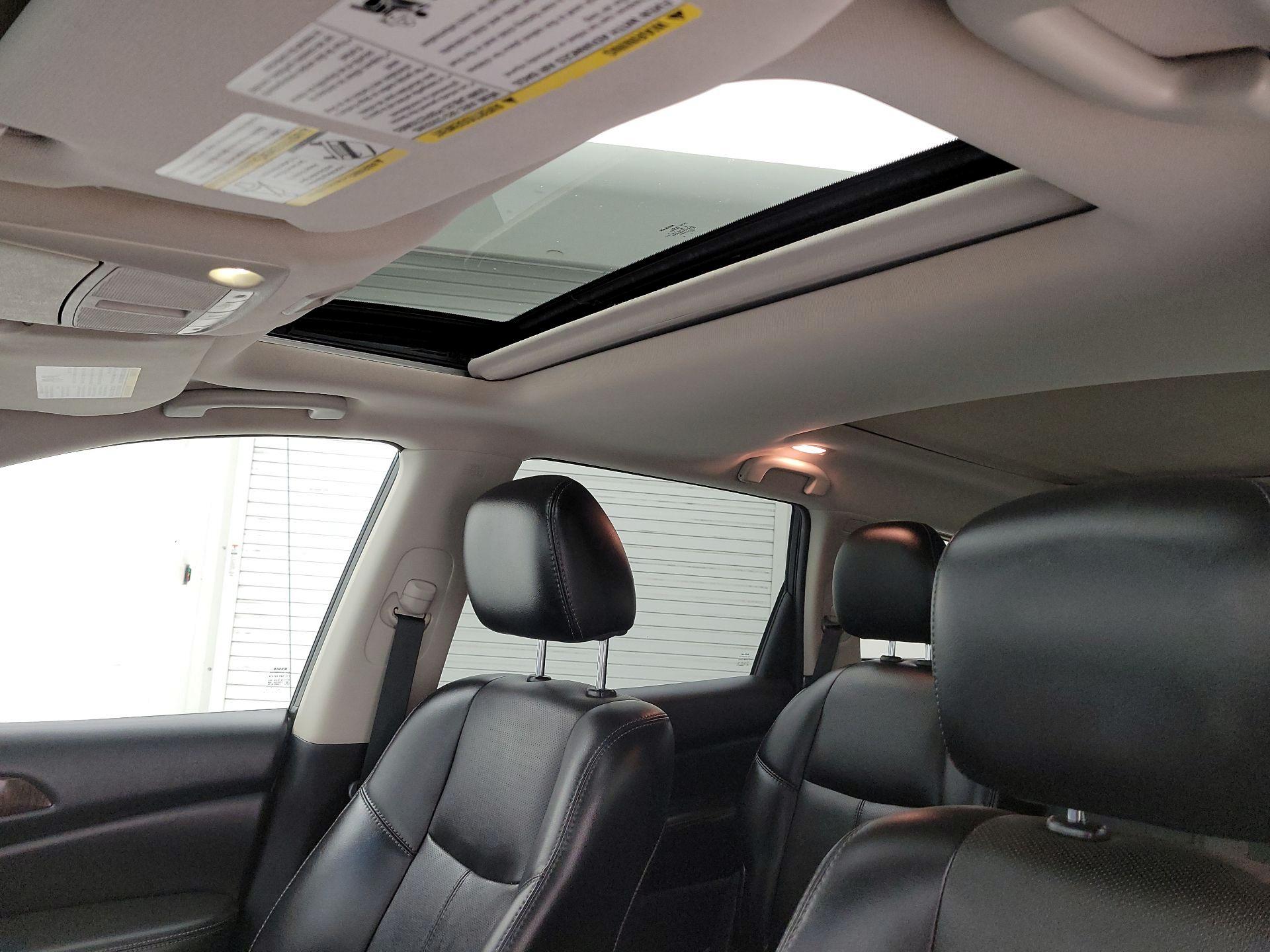 Thumbnail: 2015 Nissan Pathfinder - 20