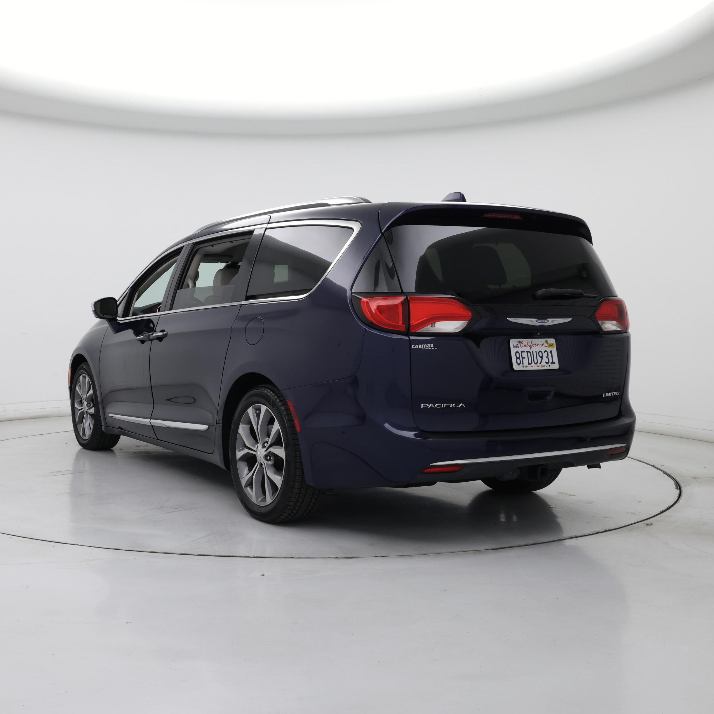 Thumbnail: 2018 Chrysler Pacifica - 2