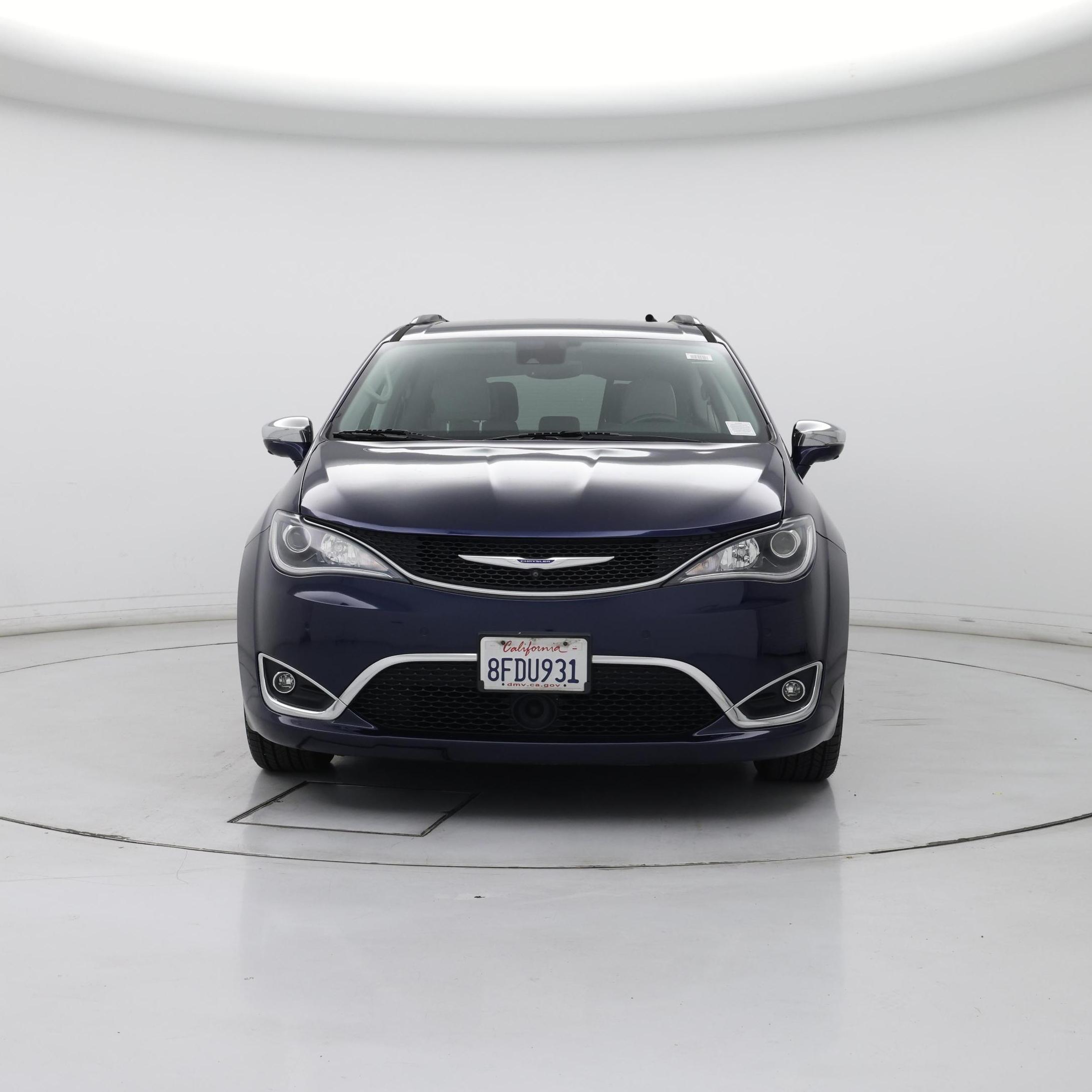 Thumbnail: 2018 Chrysler Pacifica - 5