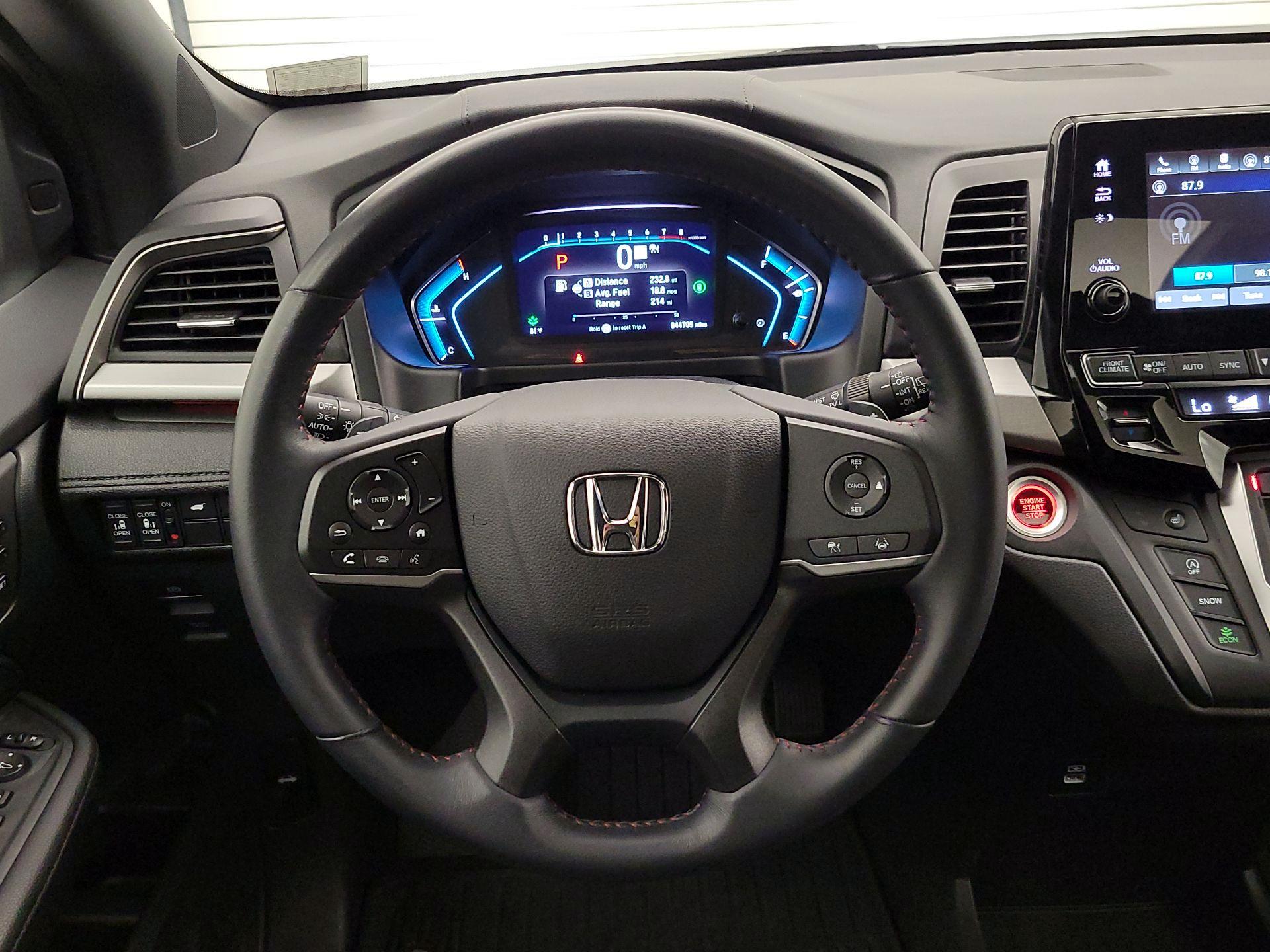 Thumbnail: 2023 Honda Odyssey - 10