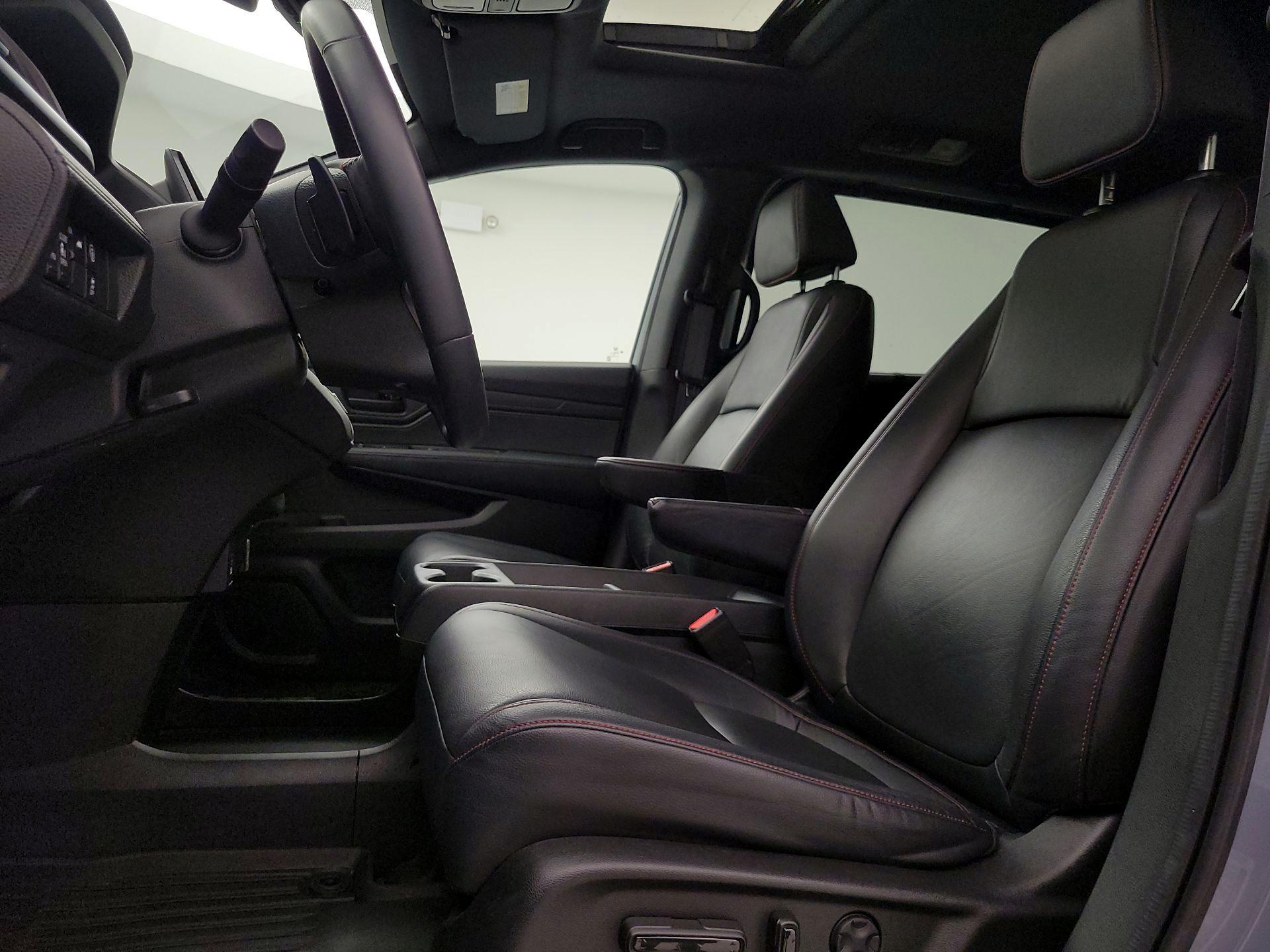 Thumbnail: 2023 Honda Odyssey - 11