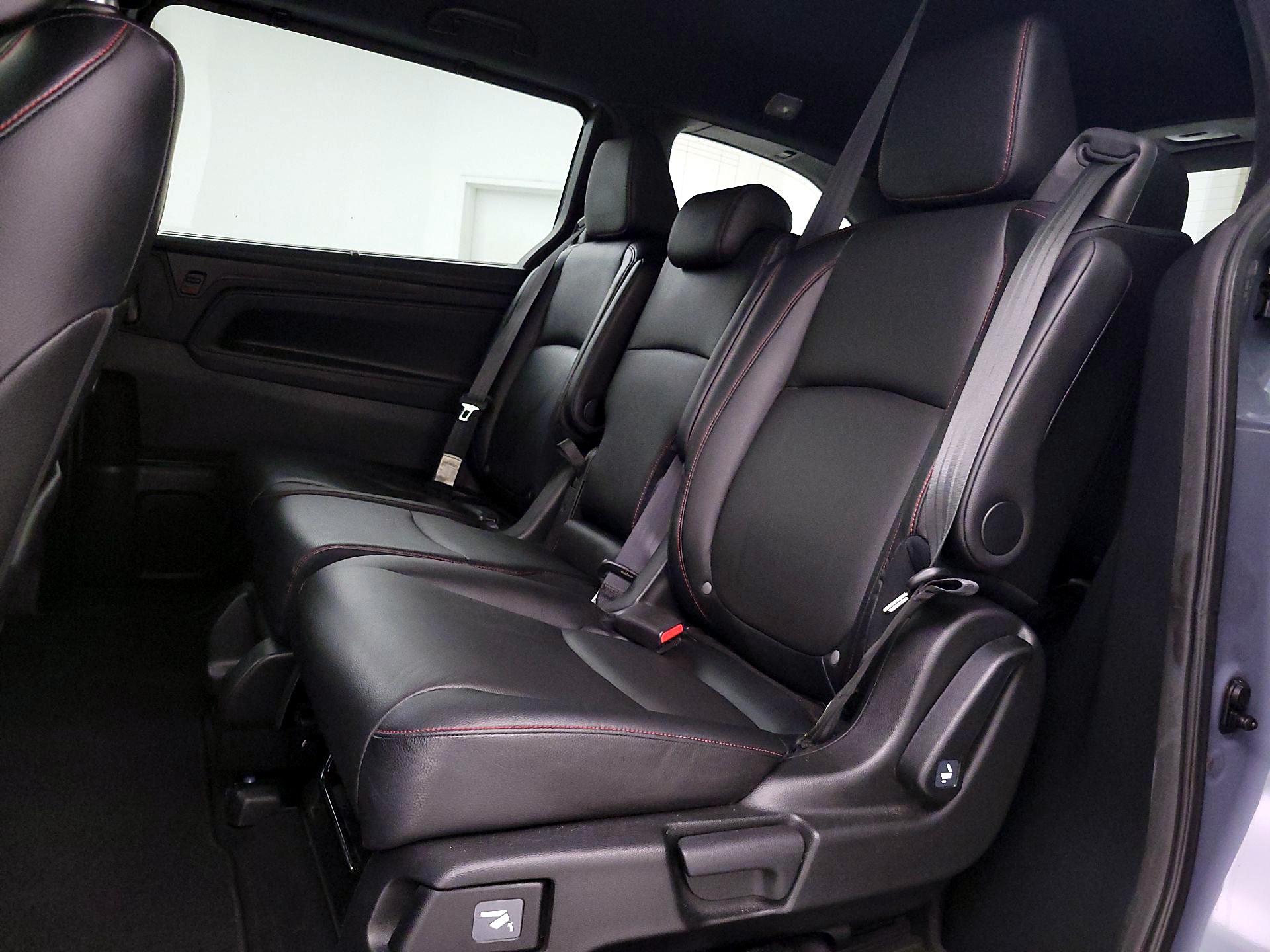 Thumbnail: 2023 Honda Odyssey - 20