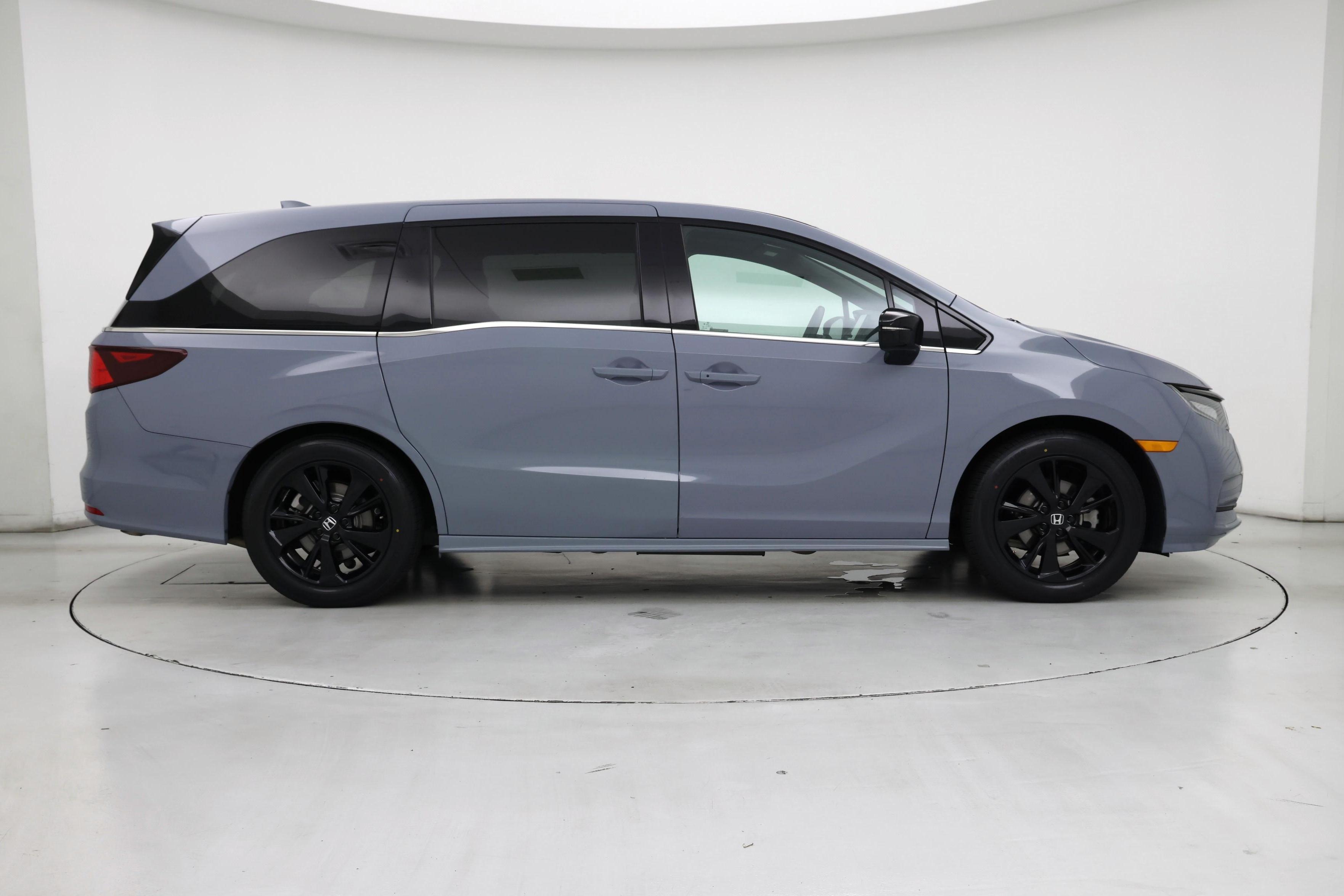 Thumbnail: 2023 Honda Odyssey - 7