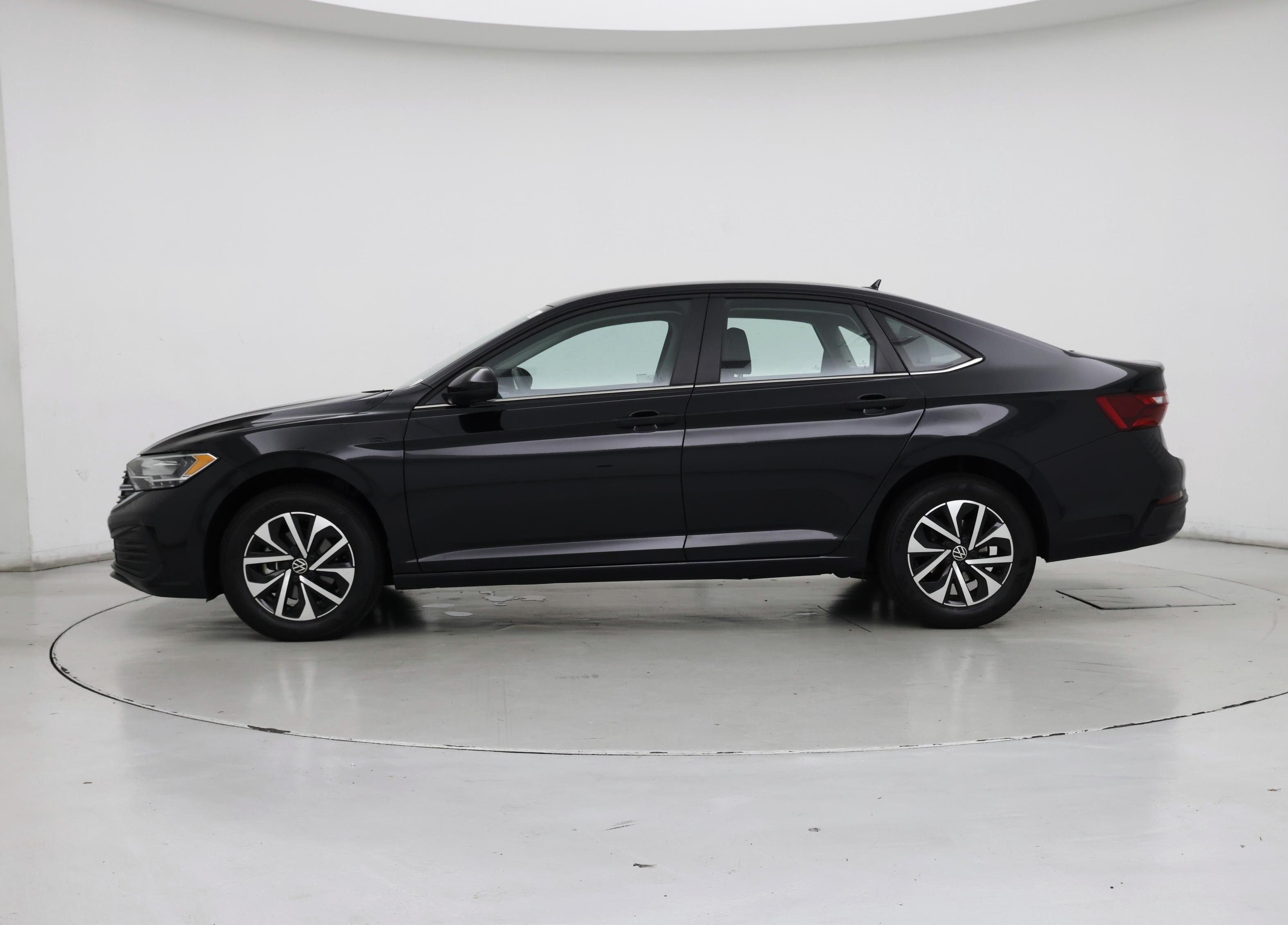Thumbnail: 2024 Volkswagen Jetta - 3