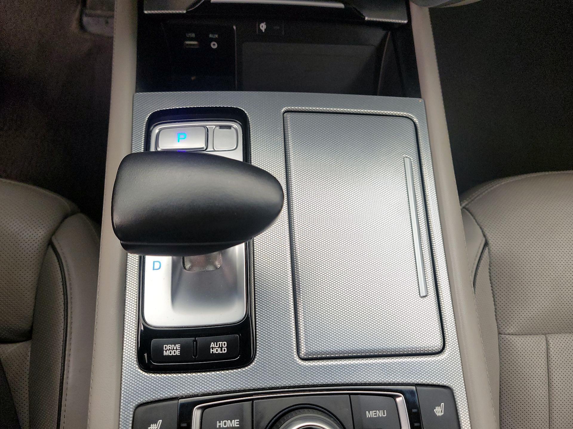 Thumbnail: 2018 Genesis G80 - 18