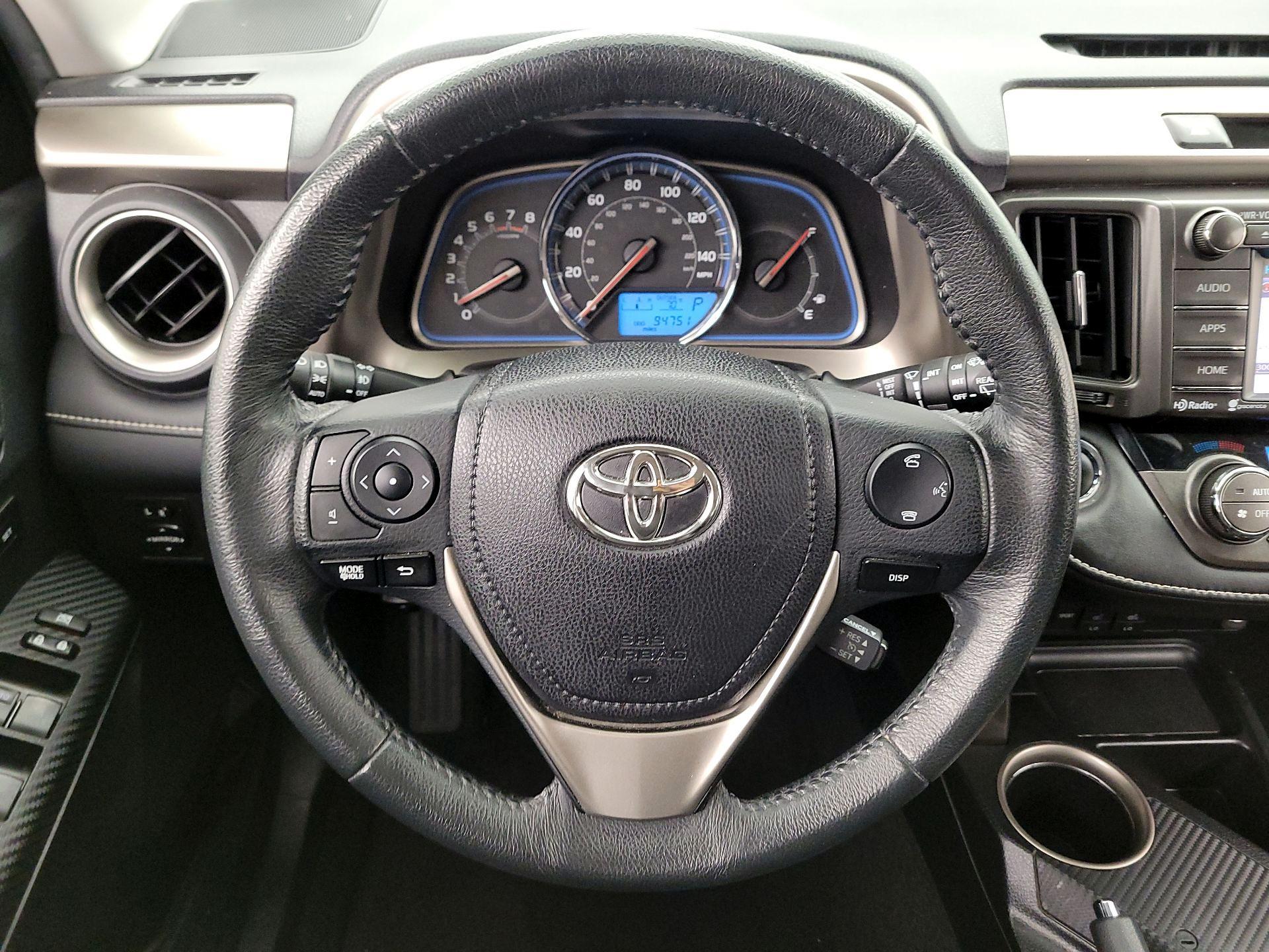 Thumbnail: 2015 Toyota RAV4 - 10