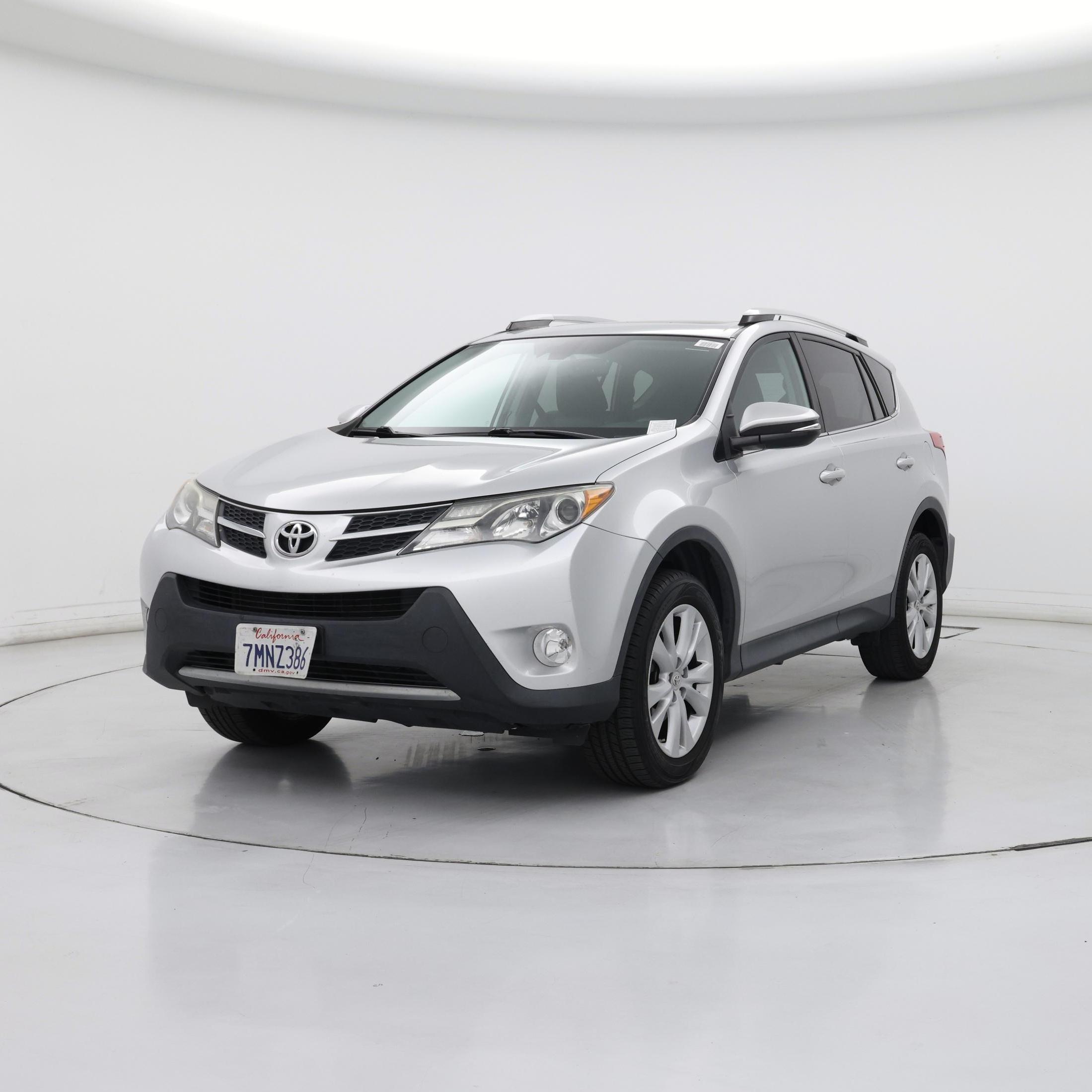 Thumbnail: 2015 Toyota RAV4 - 4