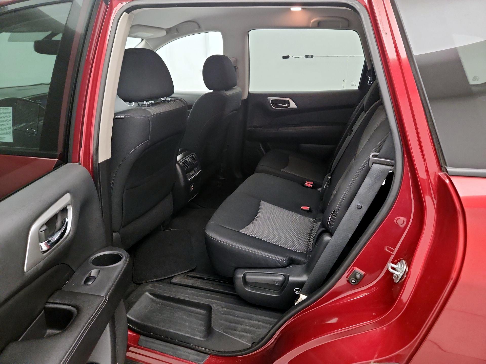 Thumbnail: 2018 Nissan Pathfinder - 18