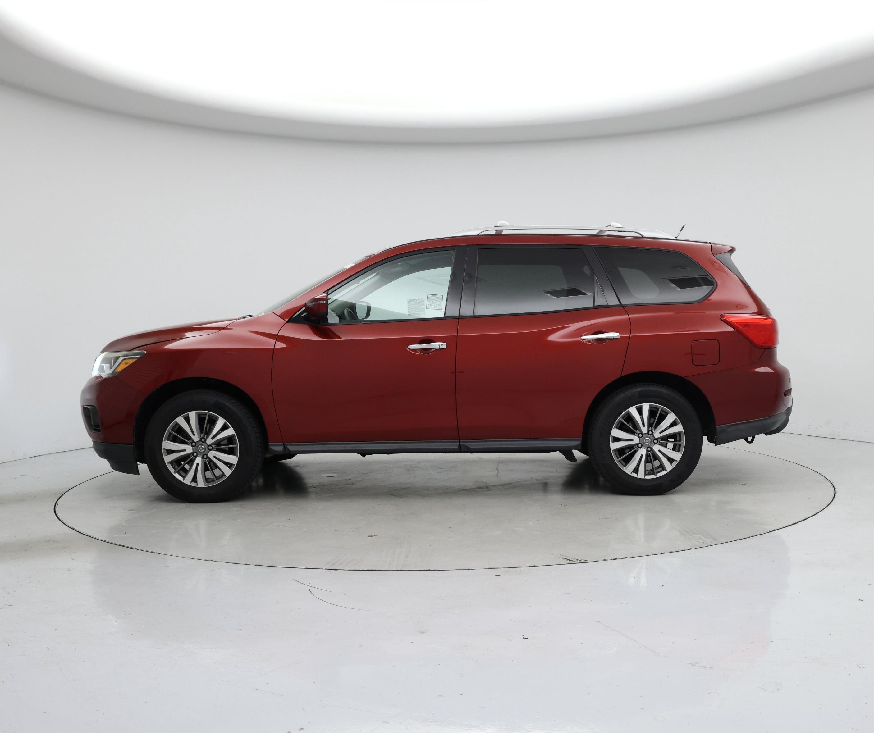Thumbnail: 2018 Nissan Pathfinder - 3
