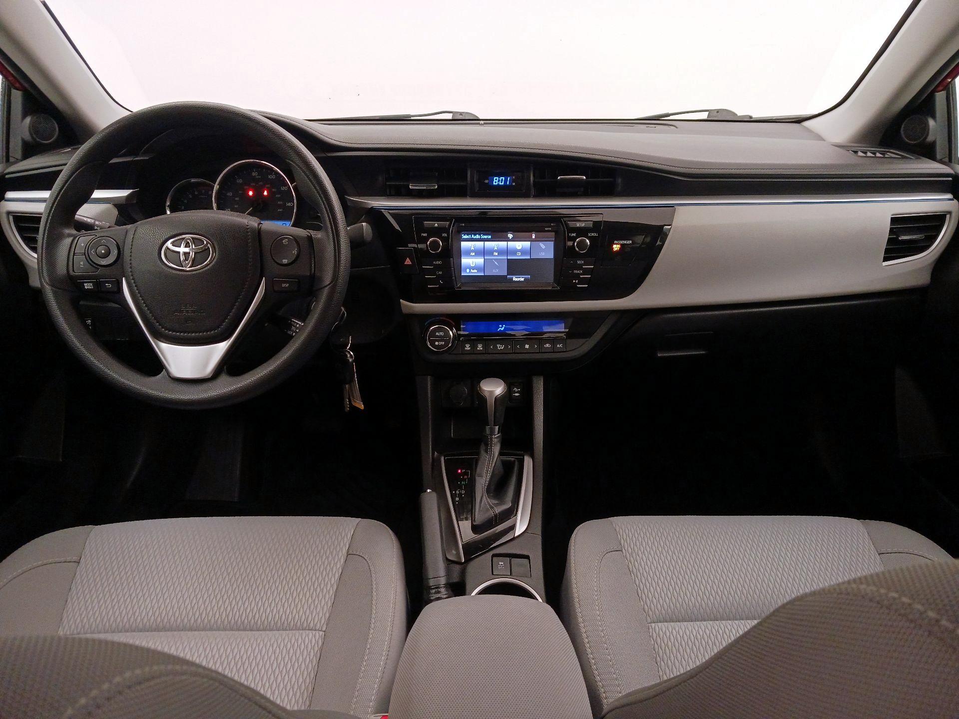 Thumbnail: 2015 Toyota Corolla - 9