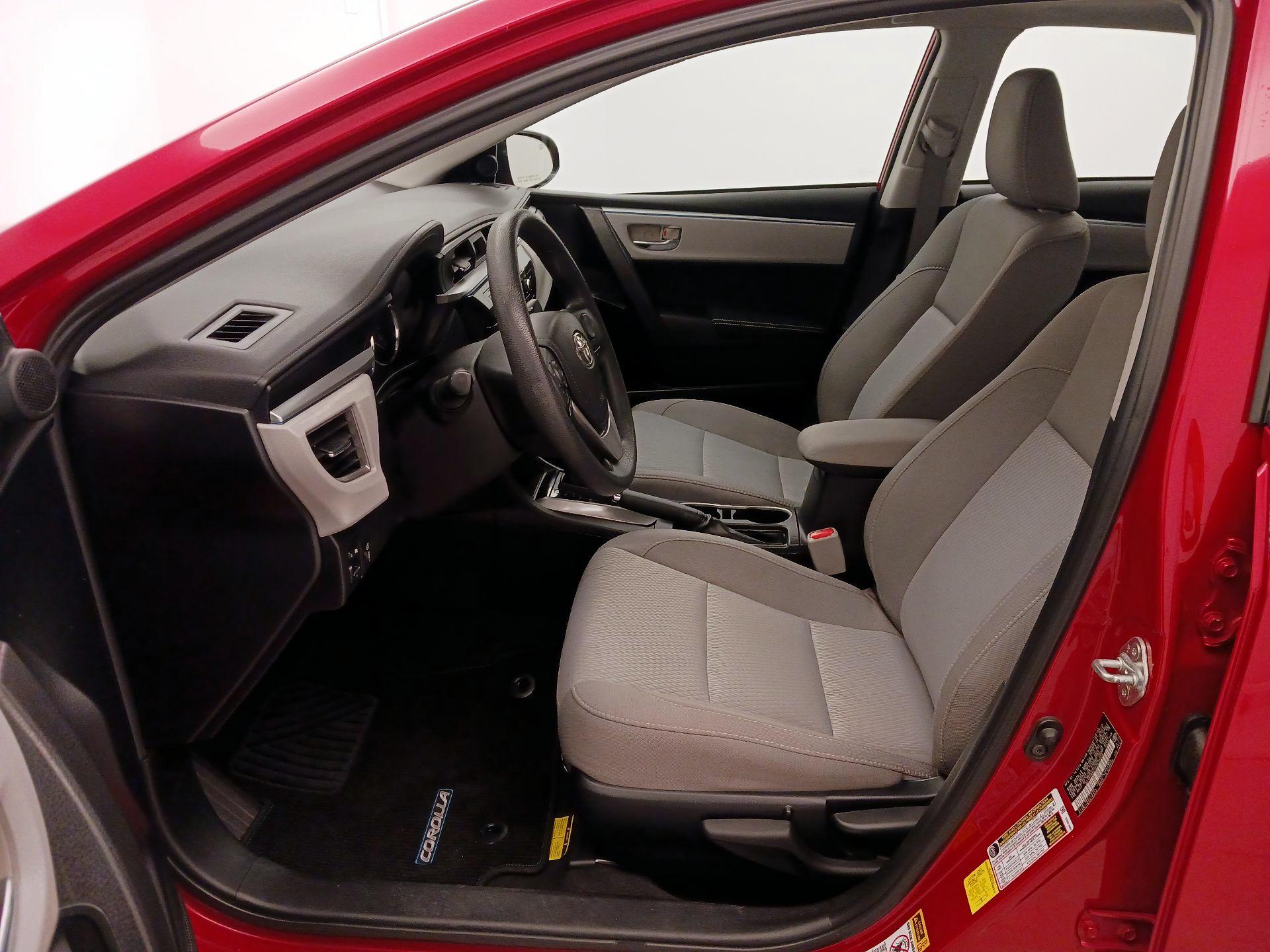 Thumbnail: 2015 Toyota Corolla - 11