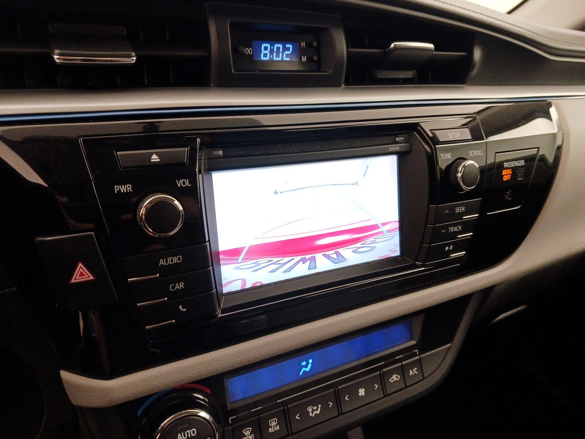 Thumbnail: 2015 Toyota Corolla - 14