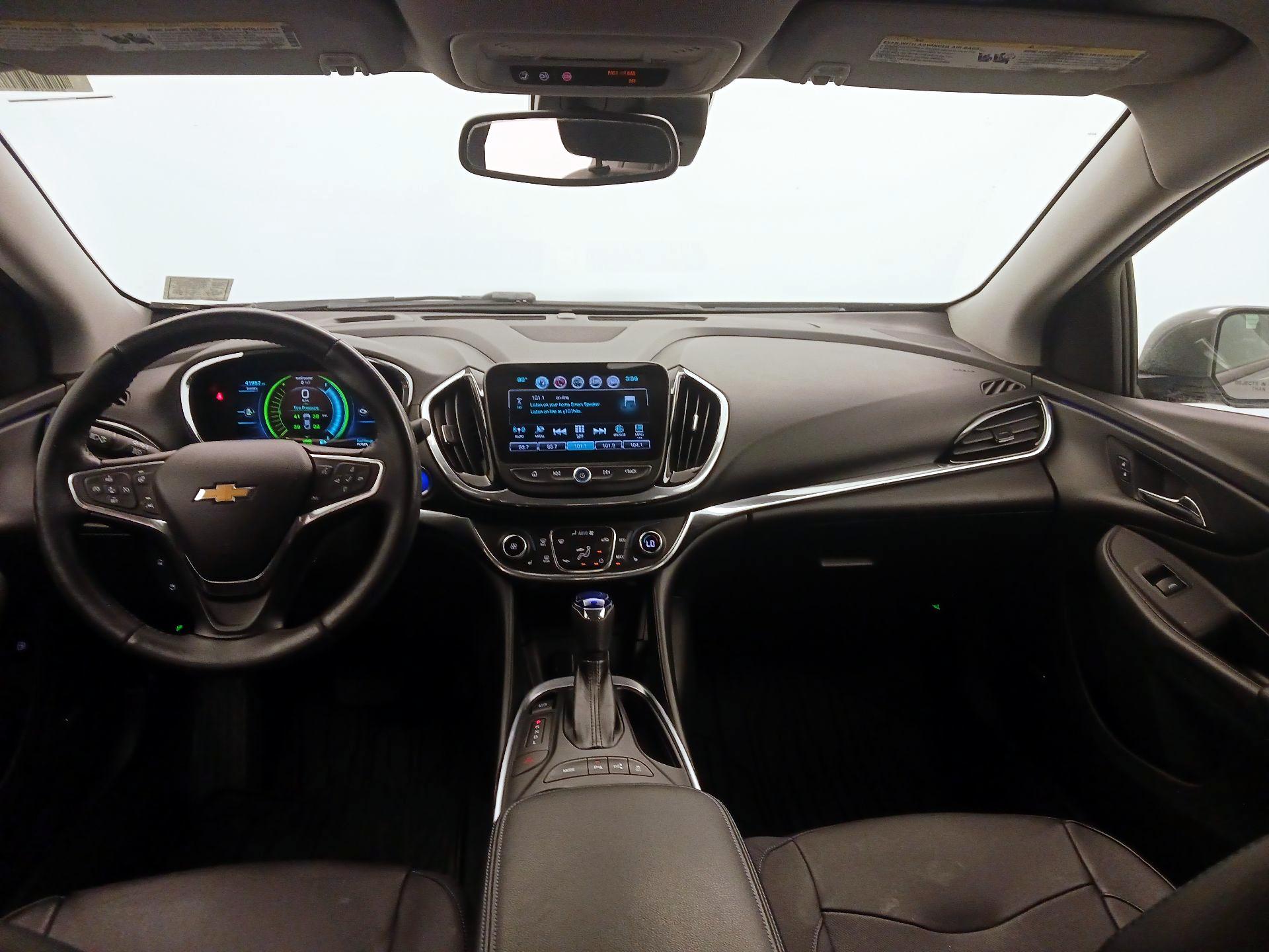 Thumbnail: 2017 Chevrolet Volt - 9