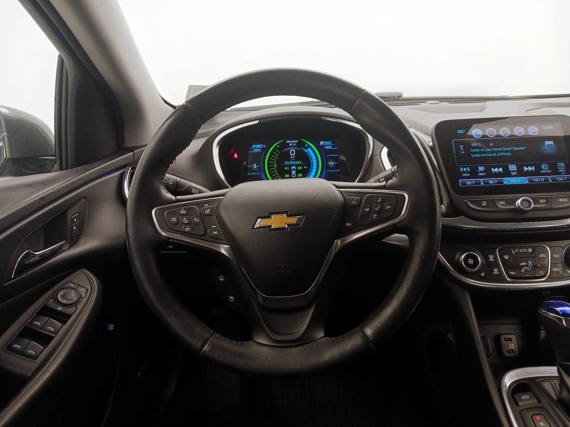 Thumbnail: 2017 Chevrolet Volt - 10
