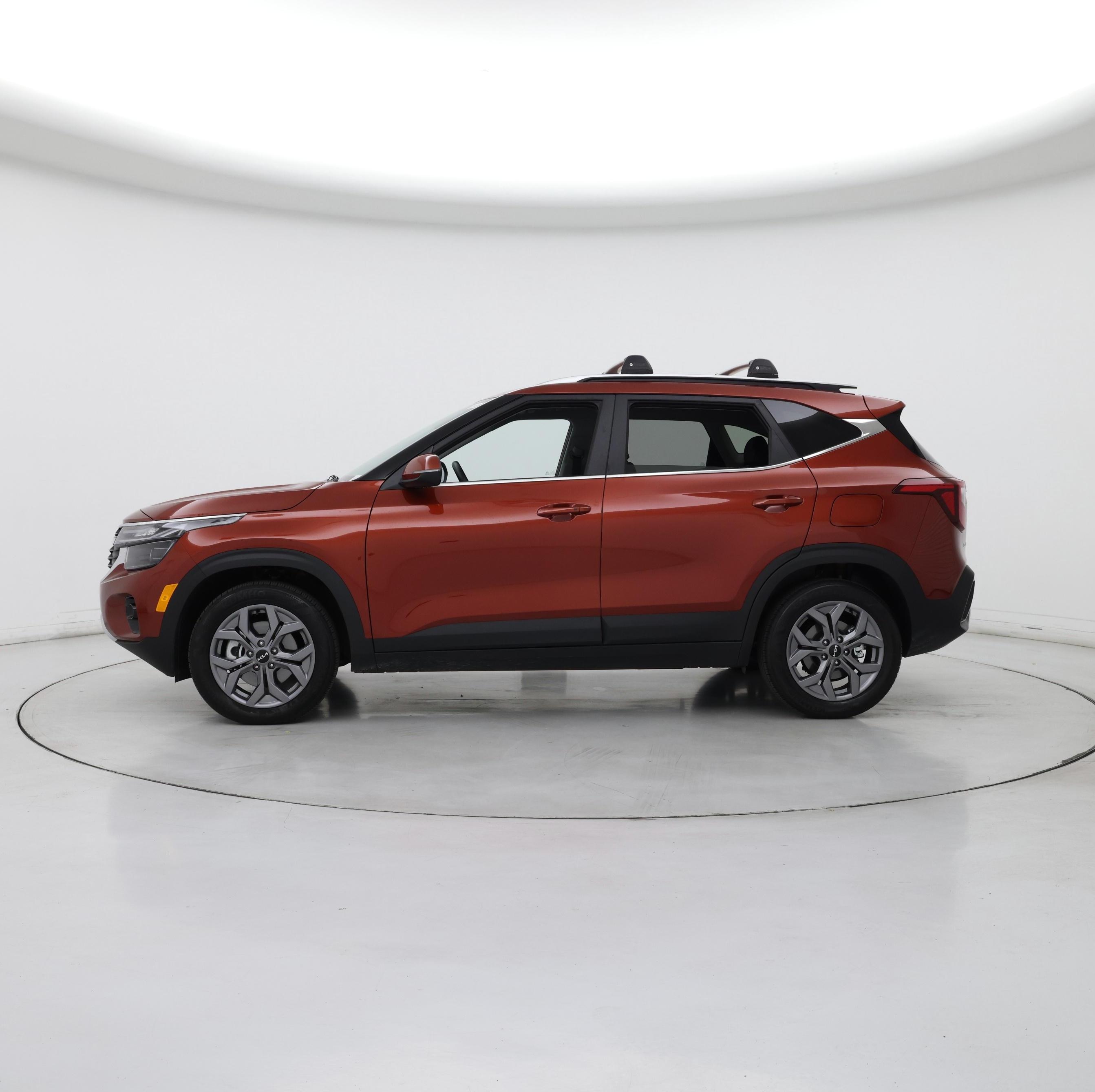 Thumbnail: 2024 Kia Seltos - 3
