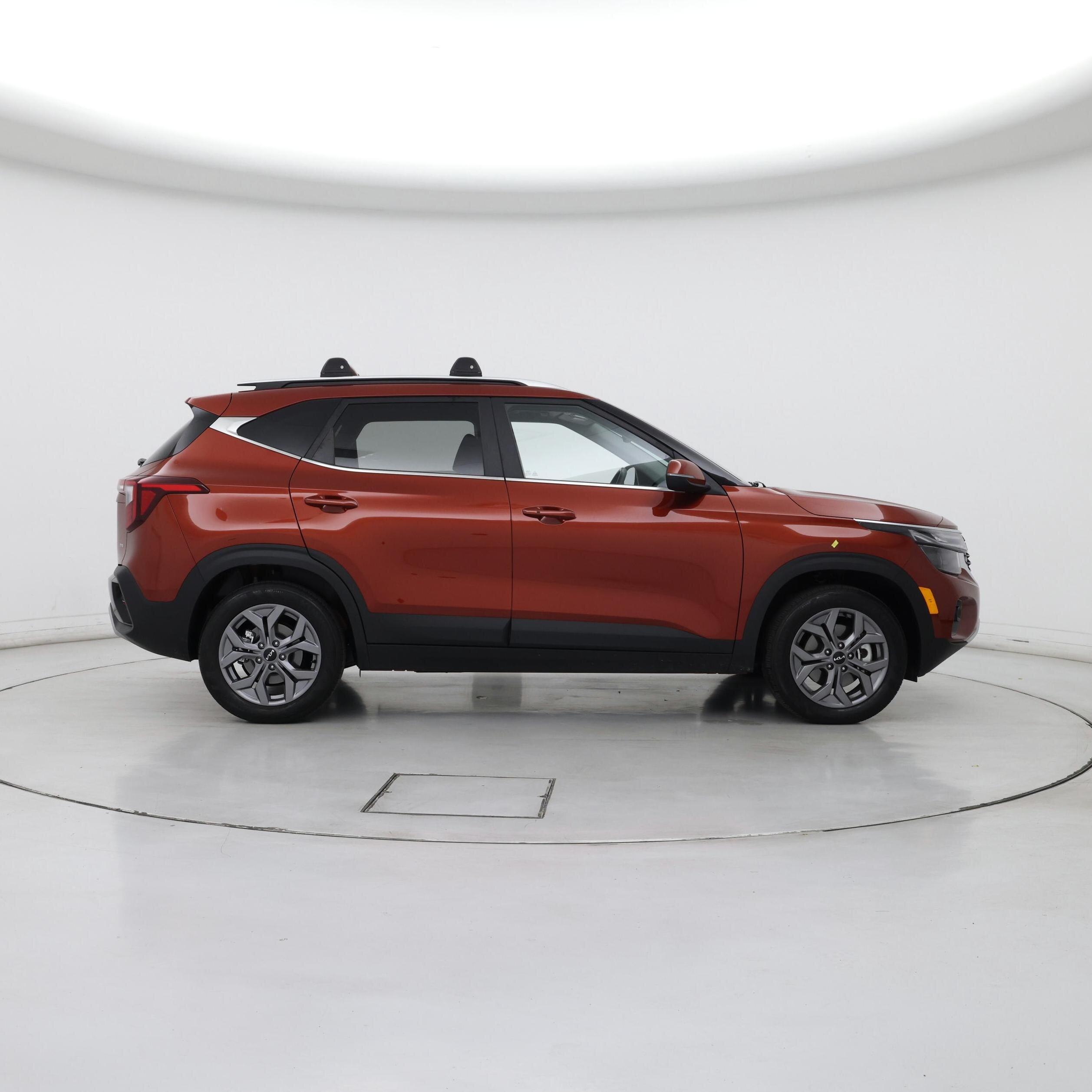 Thumbnail: 2024 Kia Seltos - 7