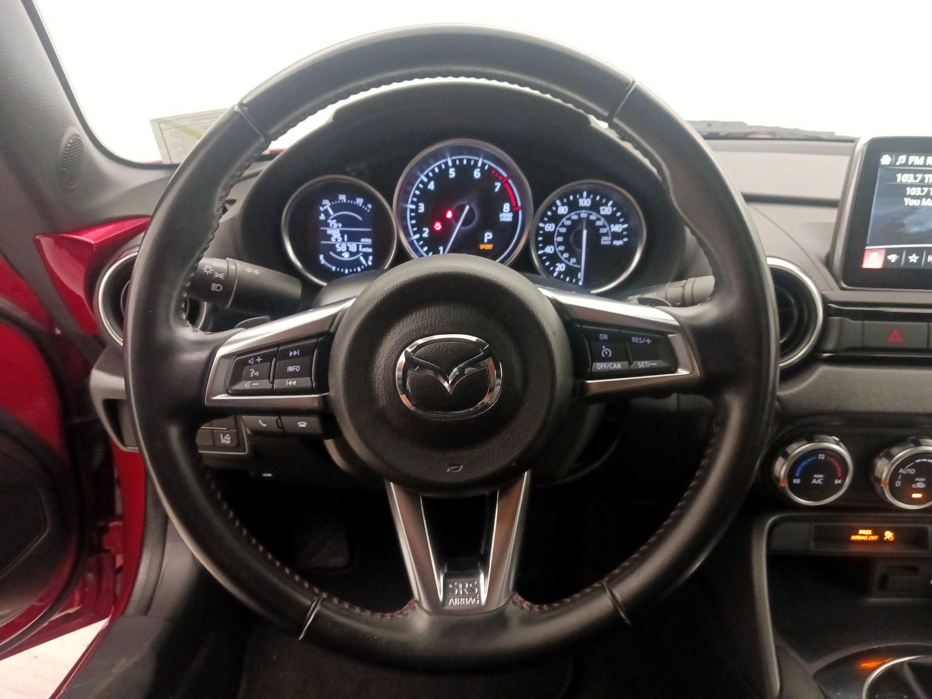 Thumbnail: 2016 Mazda MX-5 Miata - 10