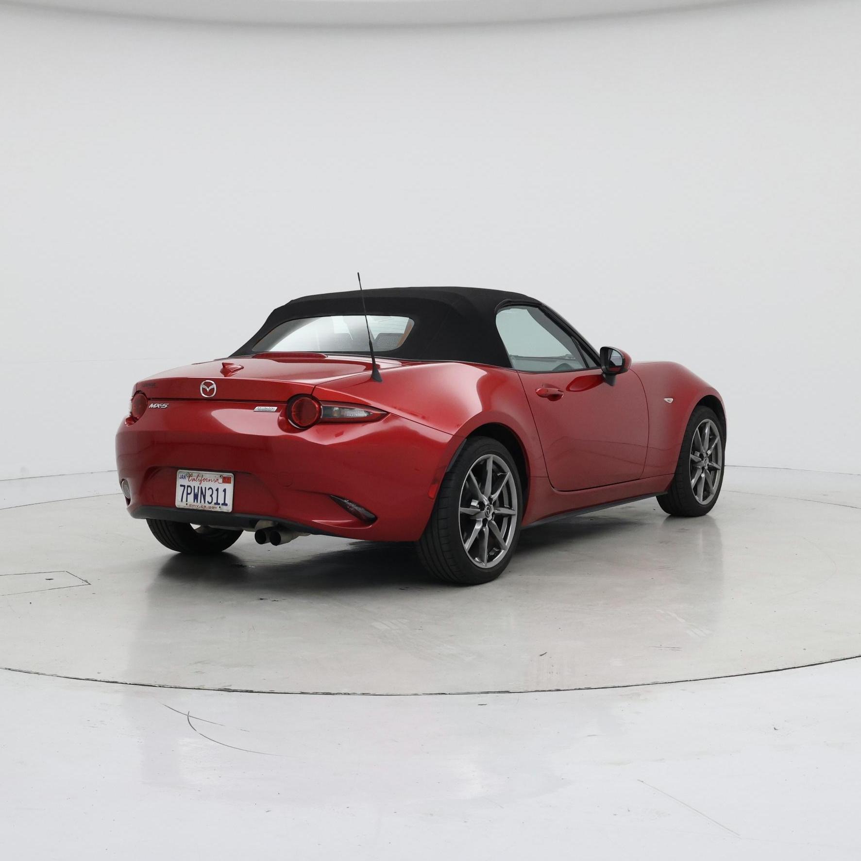 Thumbnail: 2016 Mazda MX-5 Miata - 8