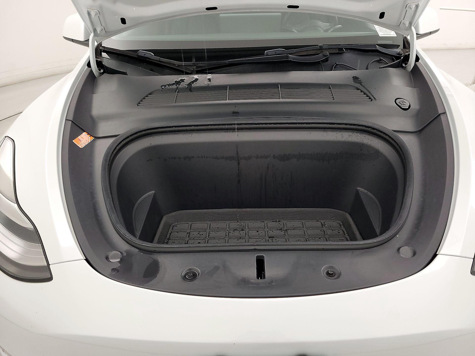Thumbnail: 2022 Tesla Model Y - 20