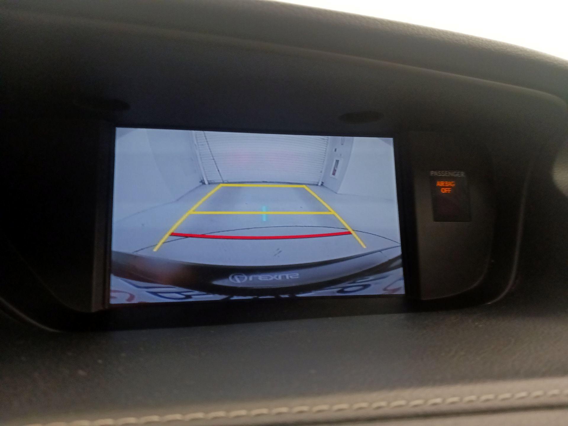 Thumbnail: 2016 Lexus ES - 15