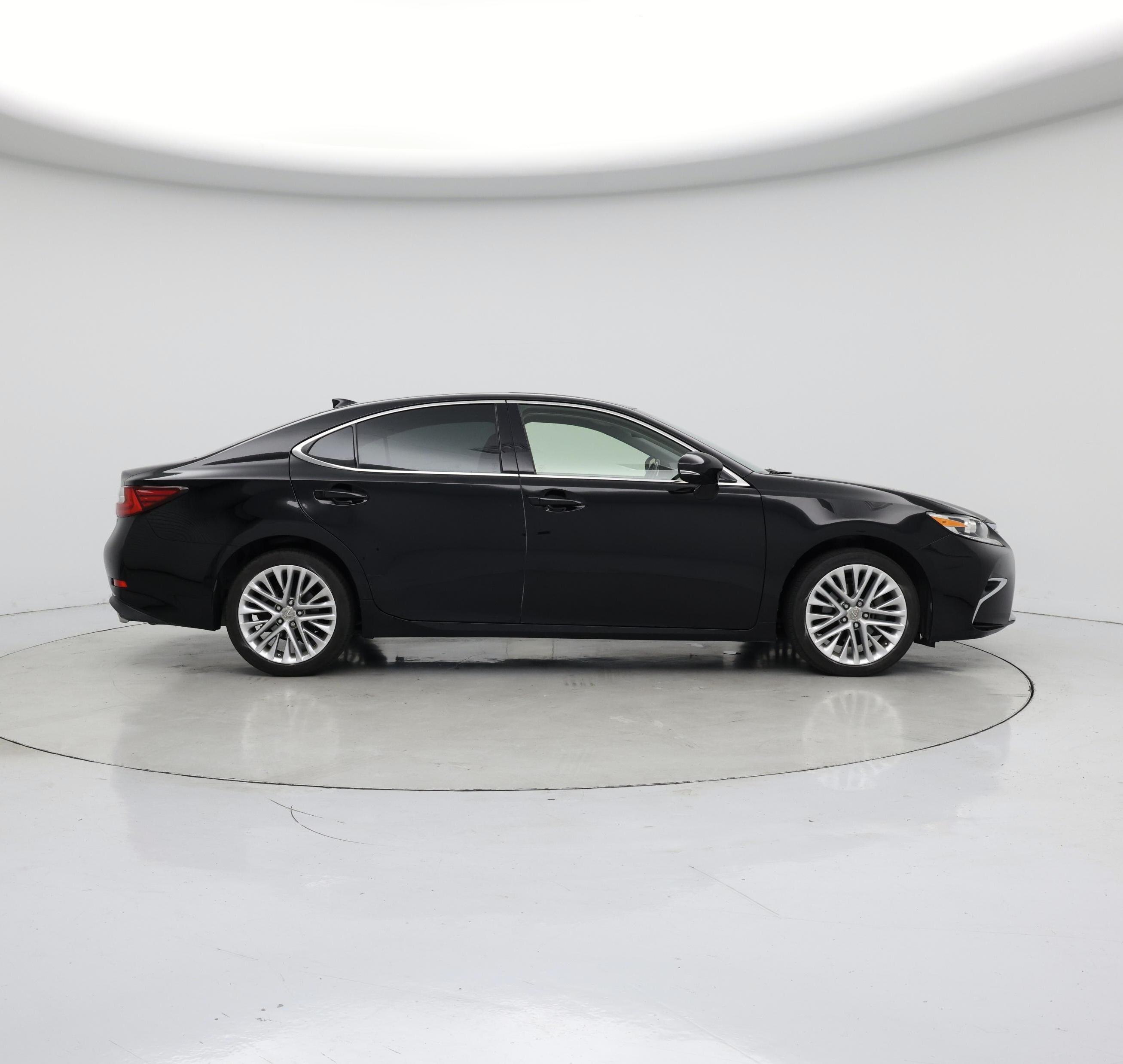 Thumbnail: 2016 Lexus ES - 7