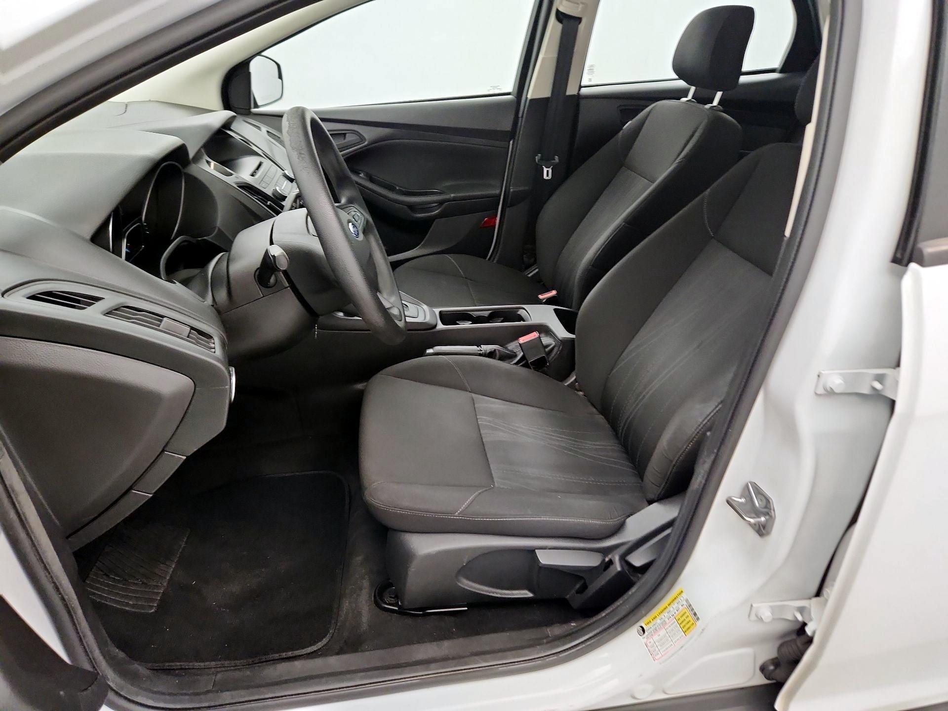 Thumbnail: 2015 Ford Focus - 11