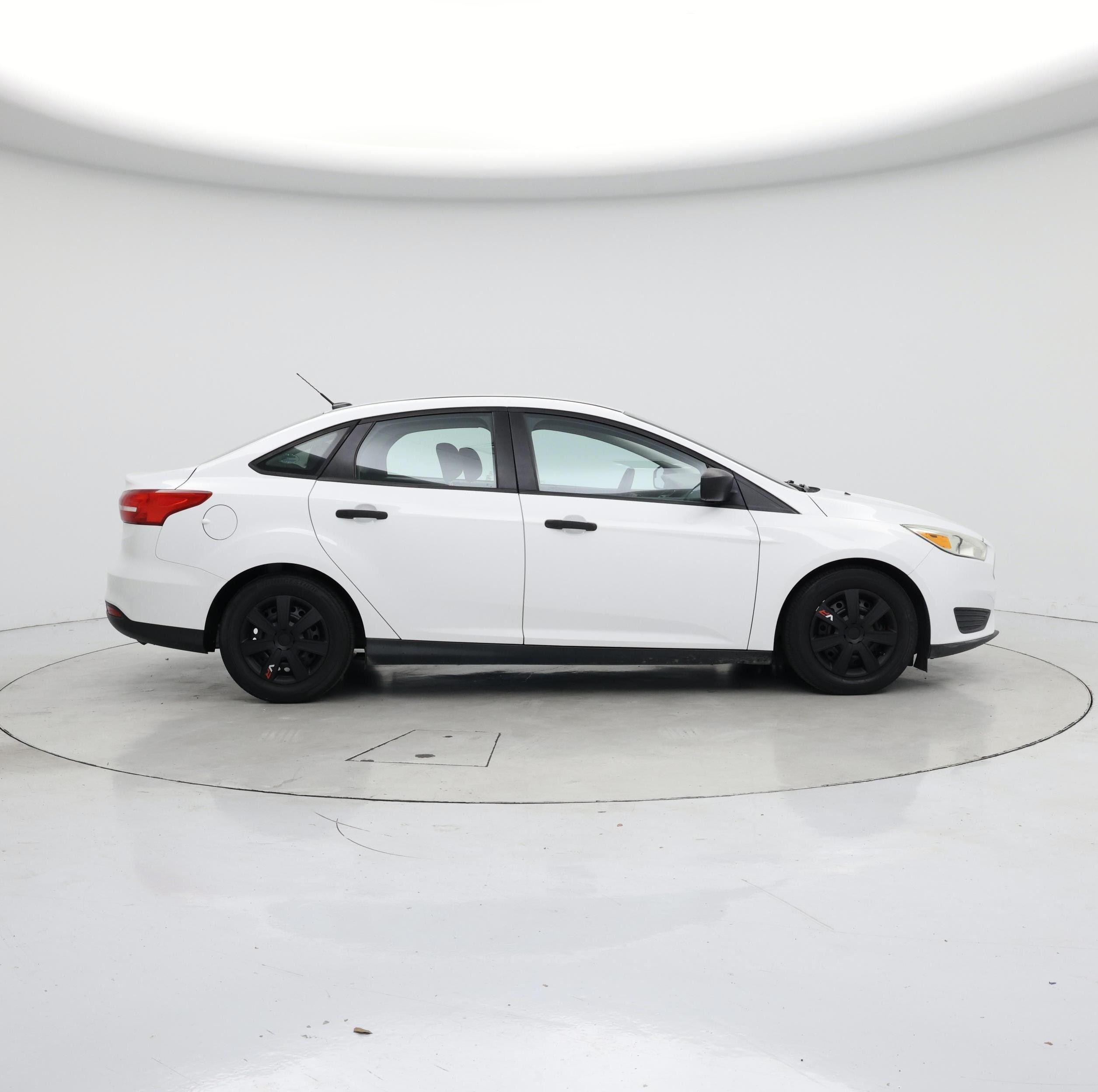 Thumbnail: 2015 Ford Focus - 7