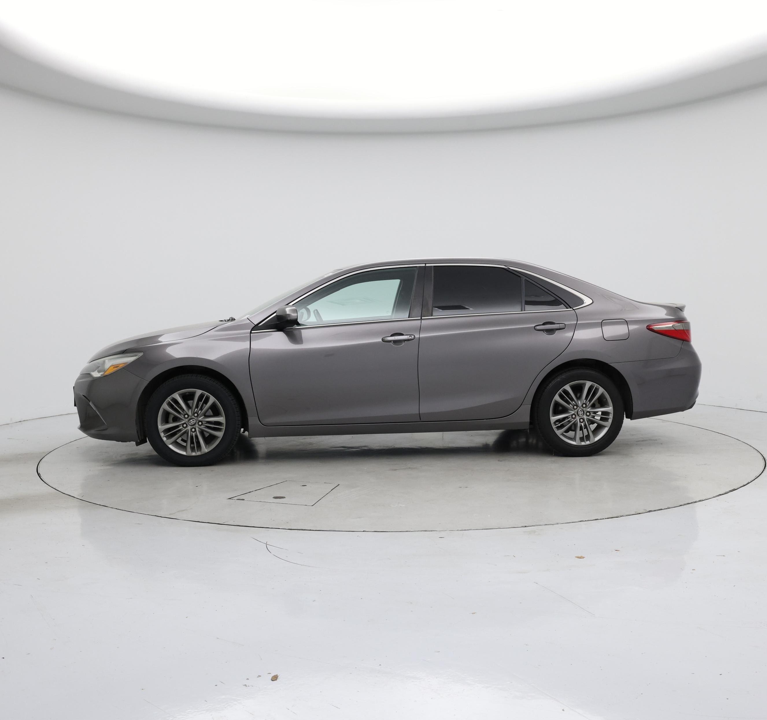 Thumbnail: 2017 Toyota Camry - 3