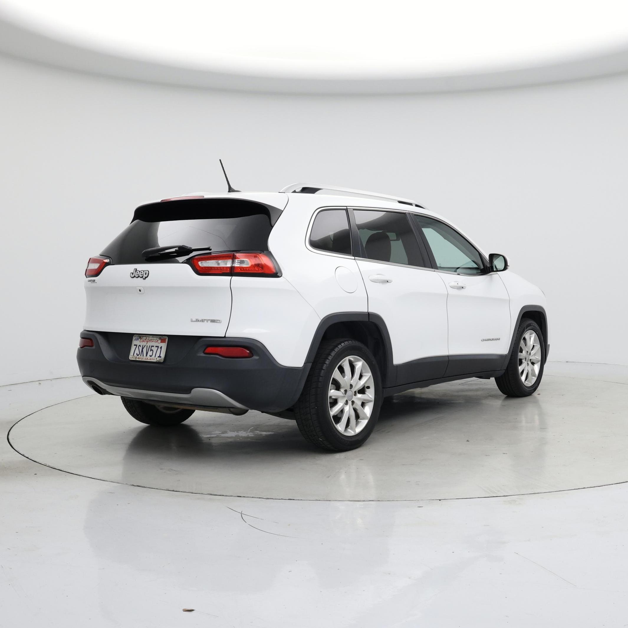 Thumbnail: 2015 Jeep Cherokee - 8