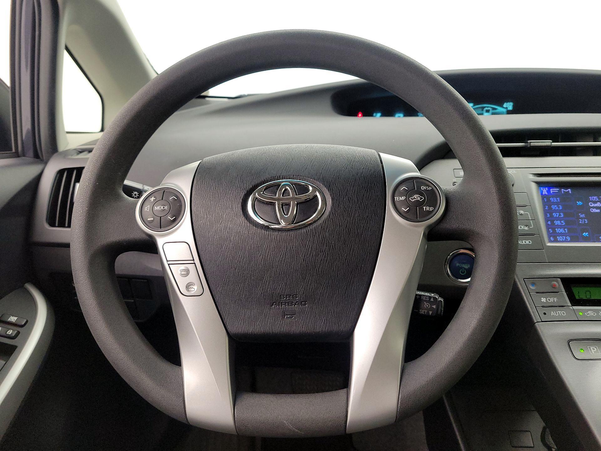 Thumbnail: 2015 Toyota Prius - 10