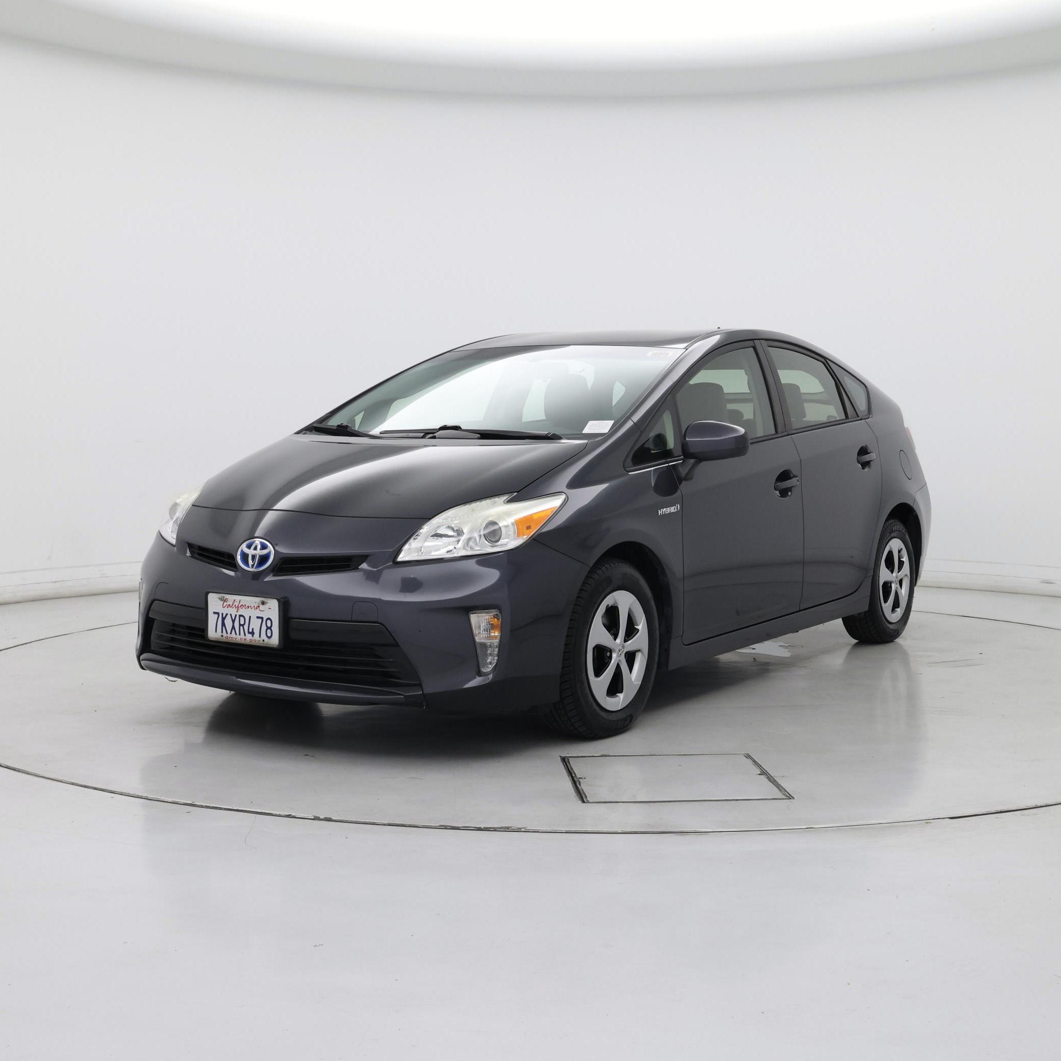 Thumbnail: 2015 Toyota Prius - 4