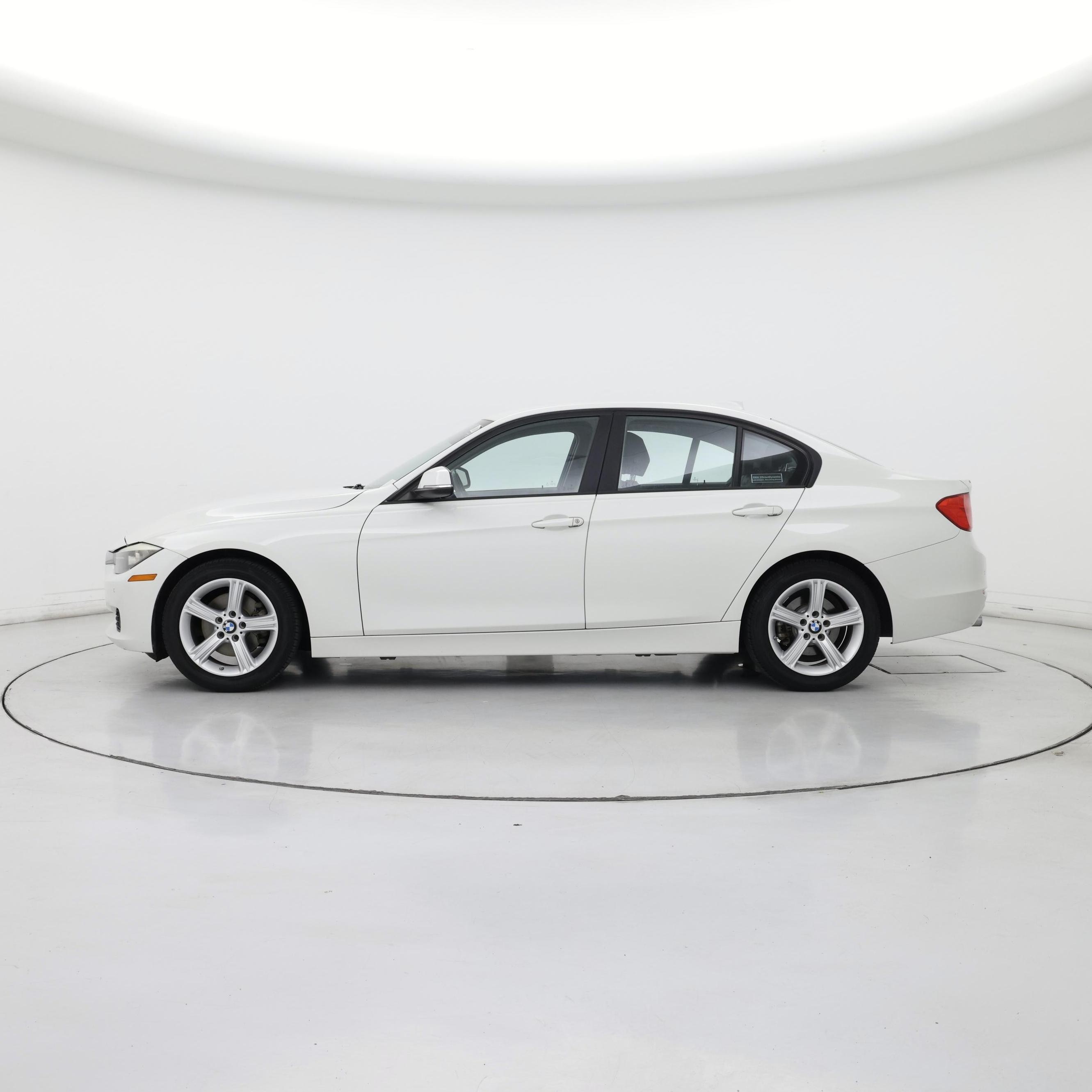 Thumbnail: 2015 BMW 3 Series - 3
