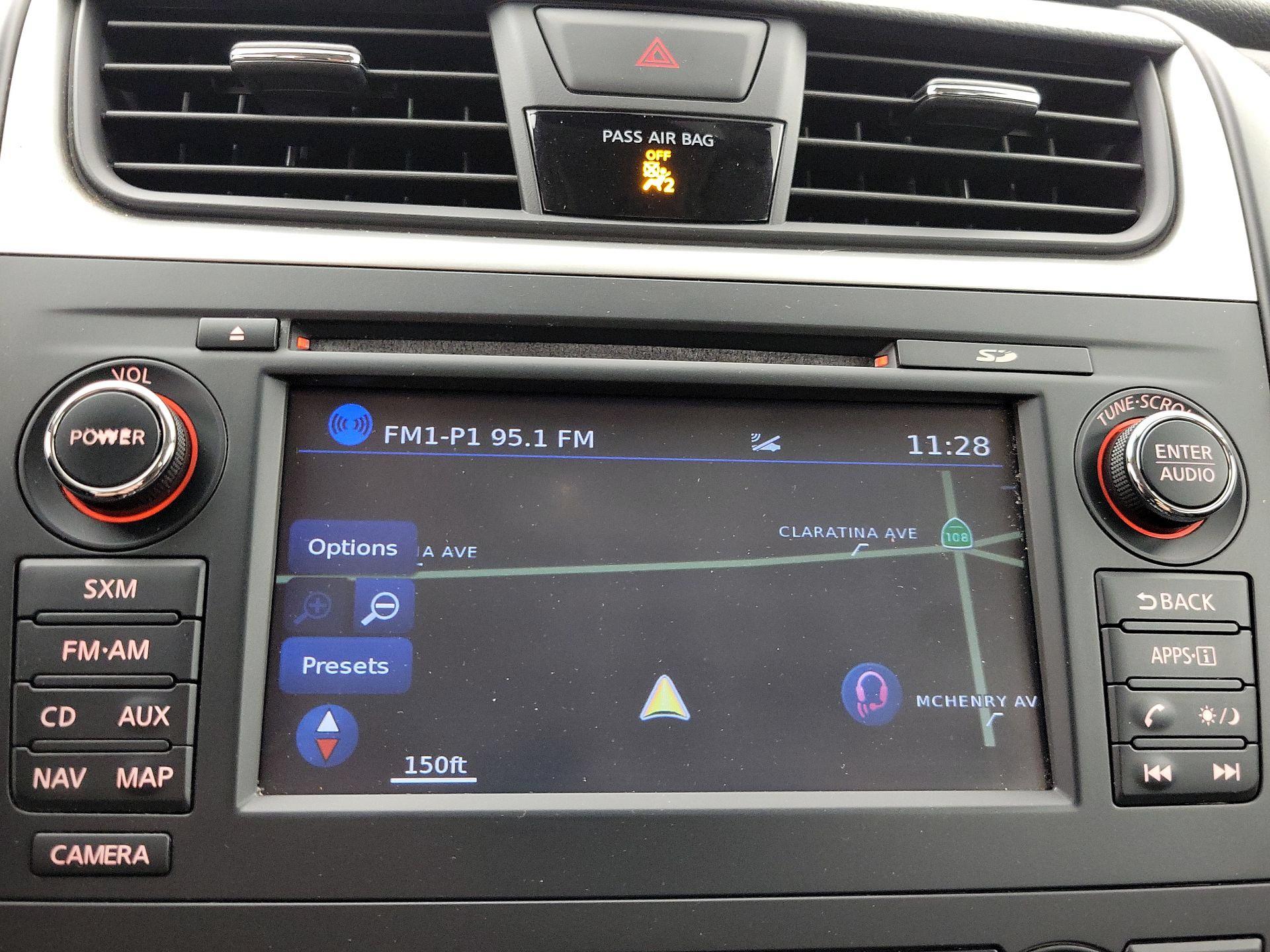 Thumbnail: 2016 Nissan Altima - 14