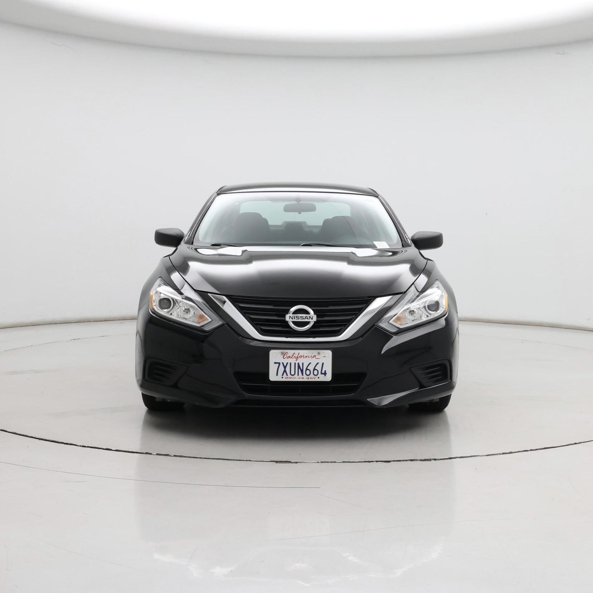Thumbnail: 2017 Nissan Altima - 5