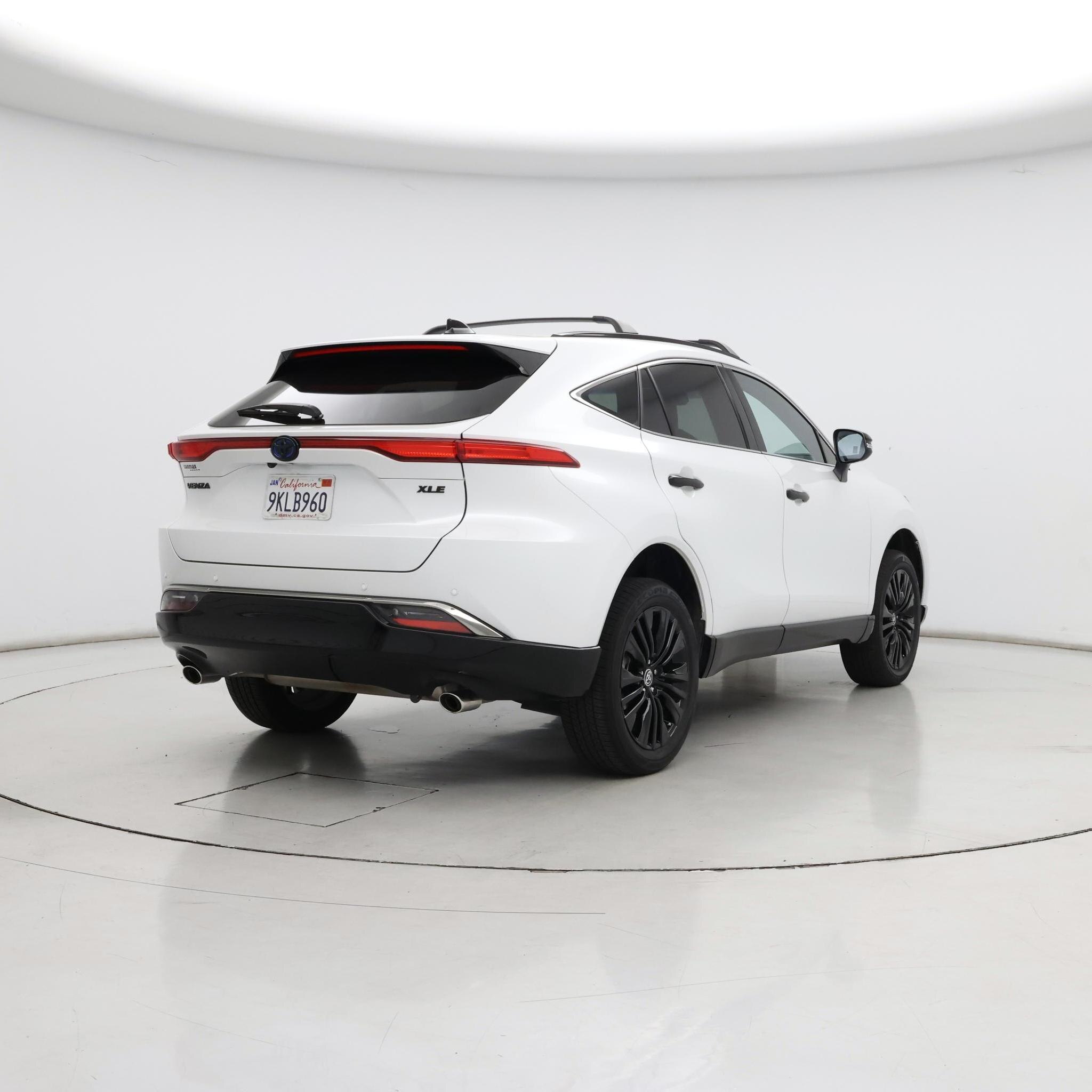 Thumbnail: 2024 Toyota Venza - 8