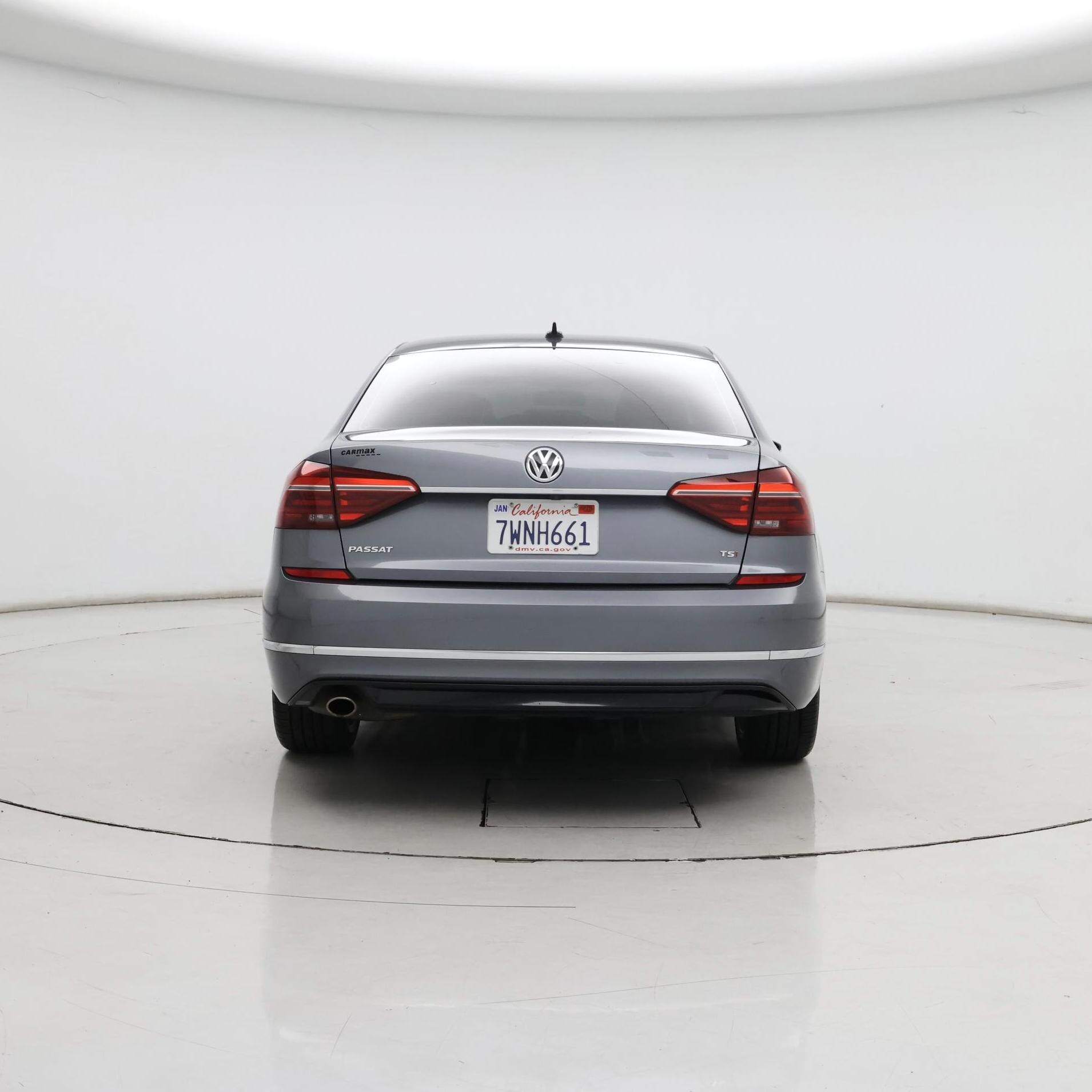 Thumbnail: 2017 Volkswagen Passat - 6