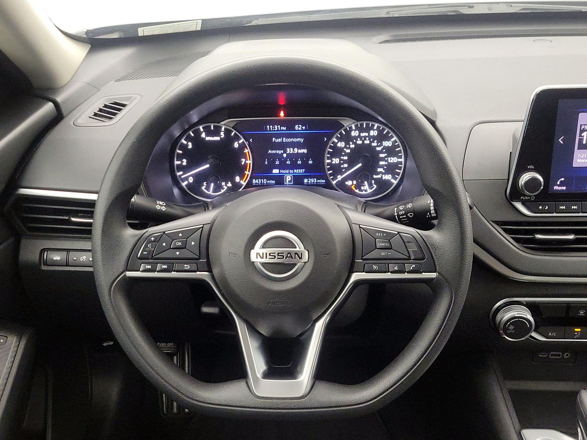 Thumbnail: 2020 Nissan Altima - 10