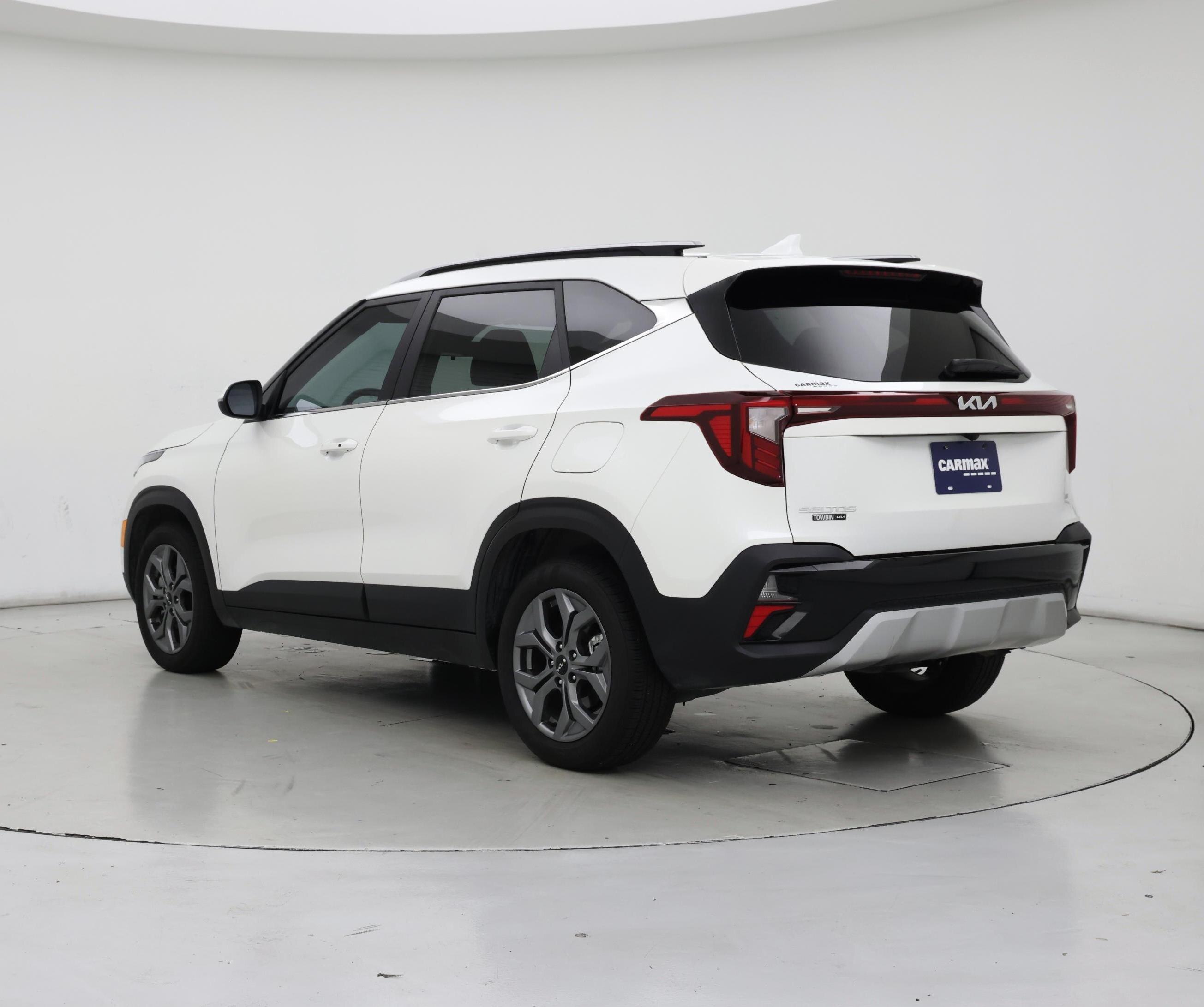 Thumbnail: 2024 Kia Seltos - 2