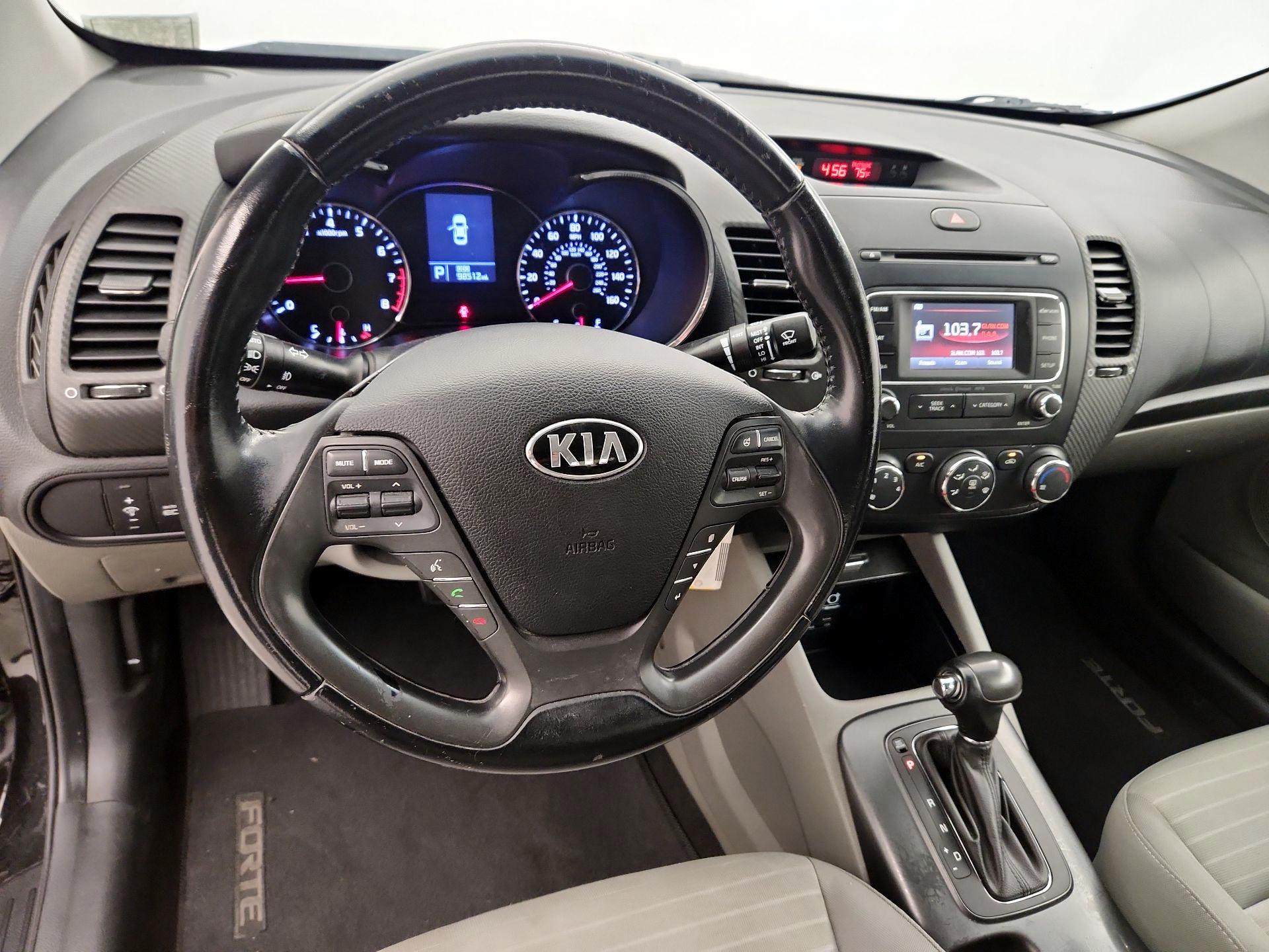 Thumbnail: 2014 Kia Forte - 10