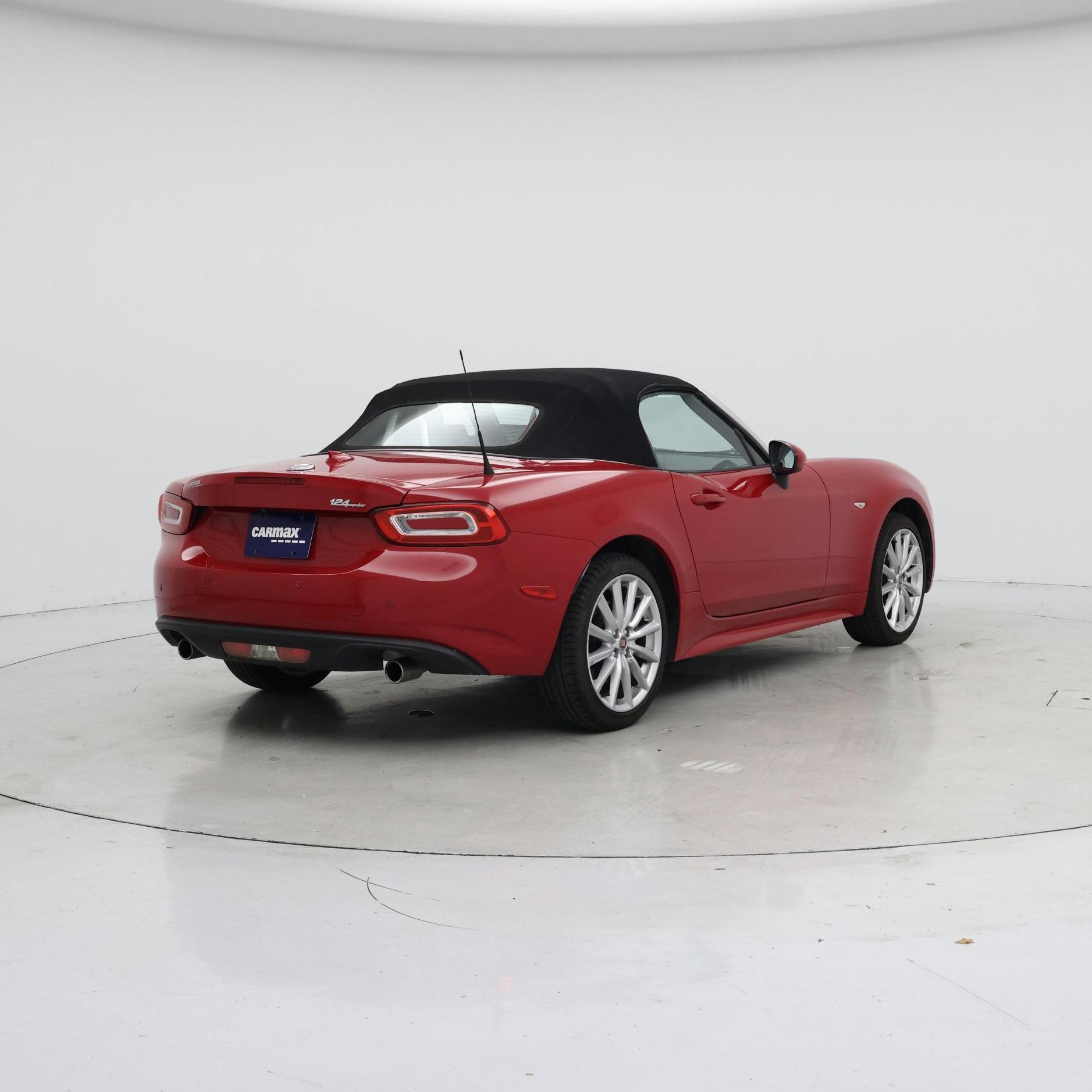 Thumbnail: 2018 Fiat 124 Spider - 8