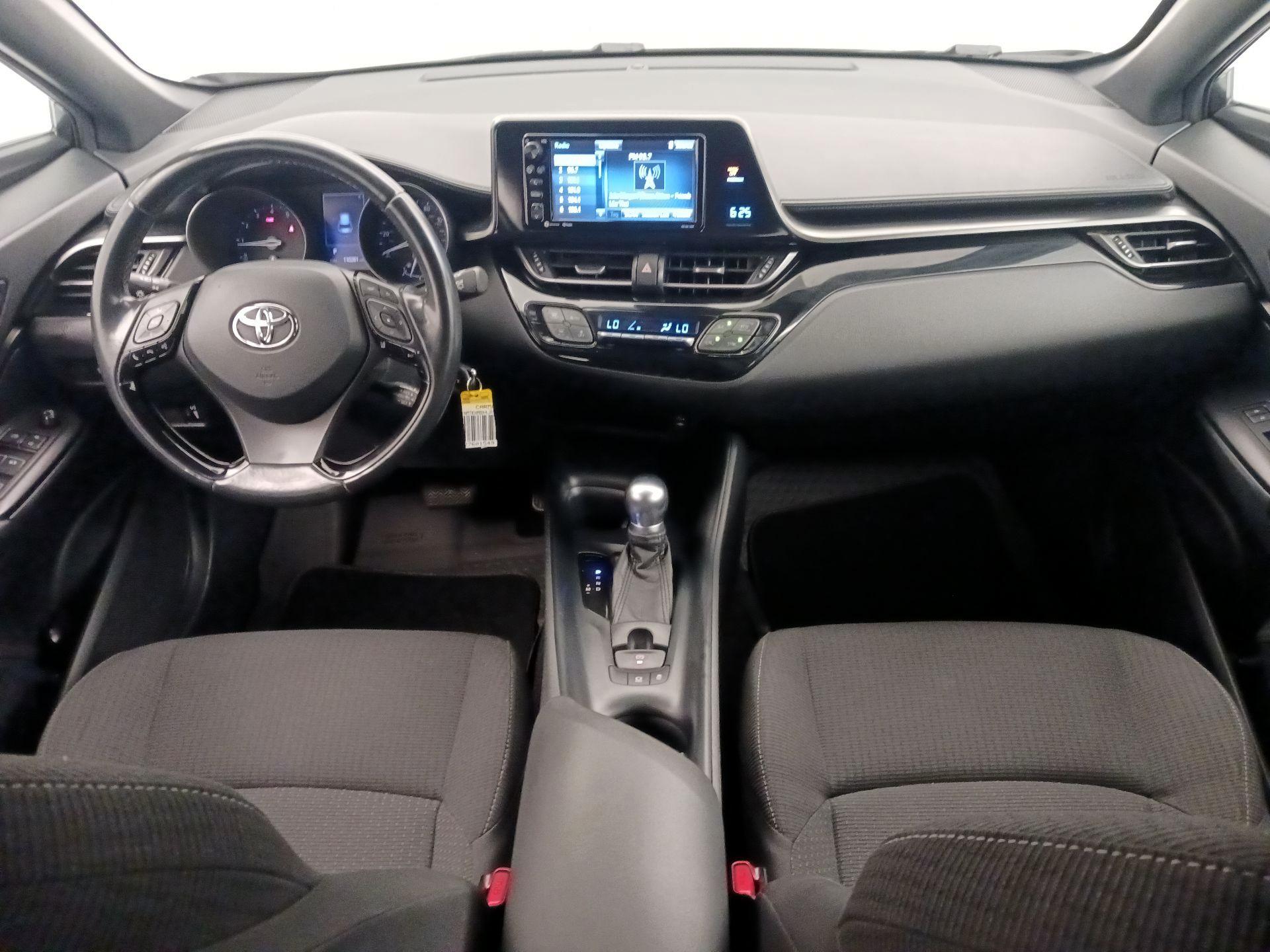 Thumbnail: 2018 Toyota C-HR - 9