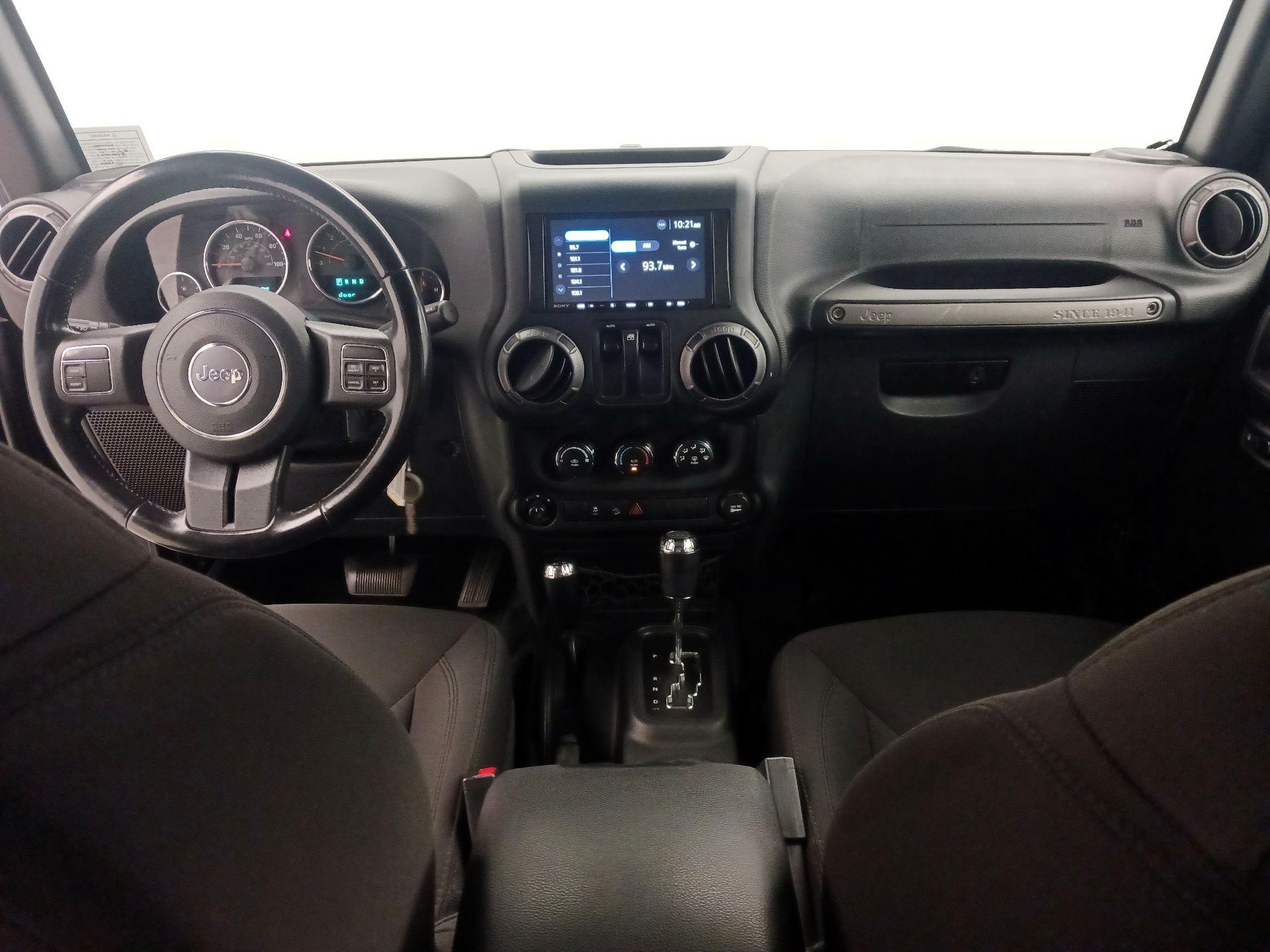 Thumbnail: 2018 Jeep Wrangler - 9