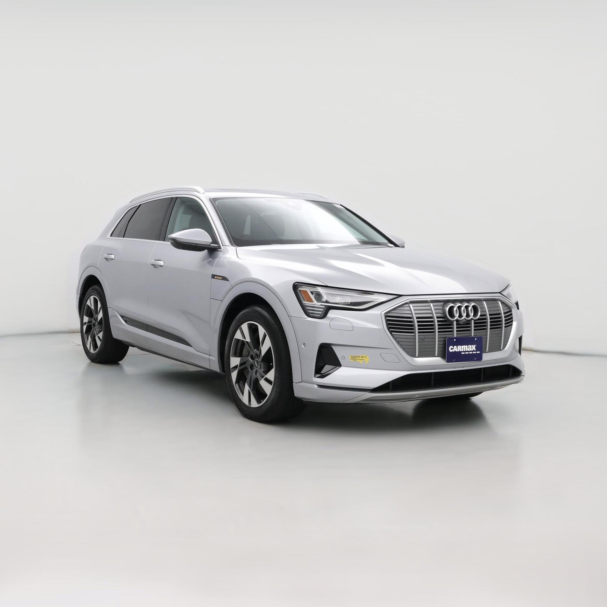 Thumbnail: 2022 Audi e-tron - 1