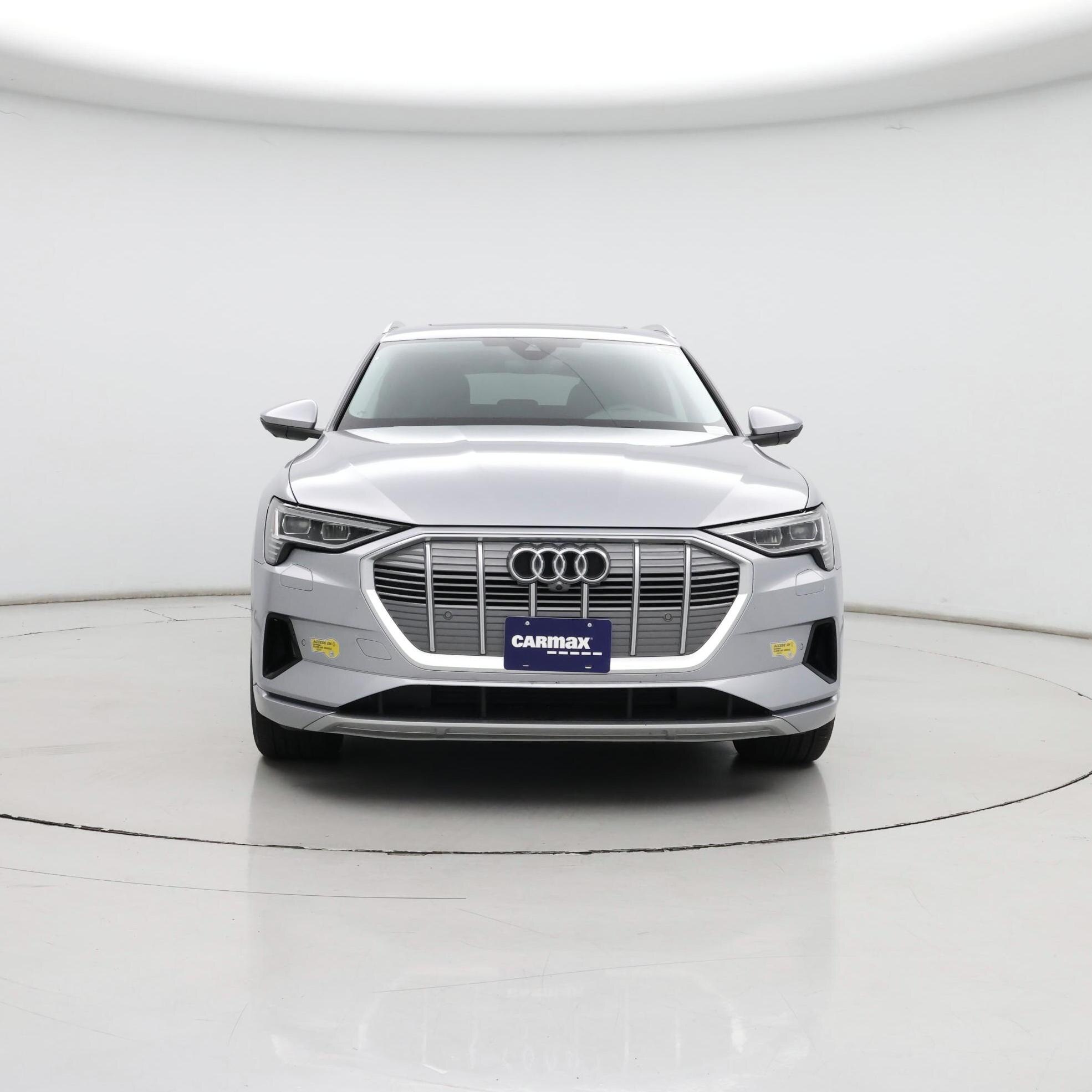 Thumbnail: 2022 Audi e-tron - 5