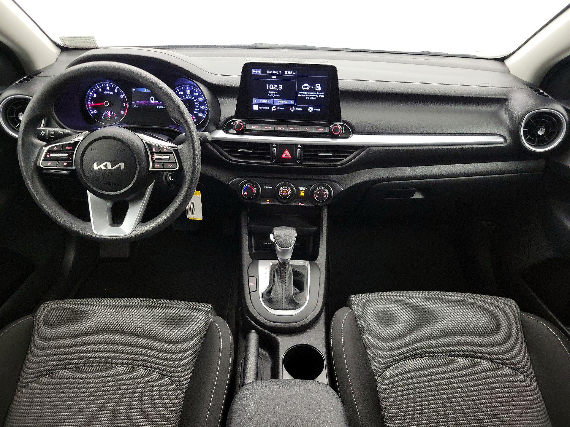 Thumbnail: 2023 Kia Forte - 9